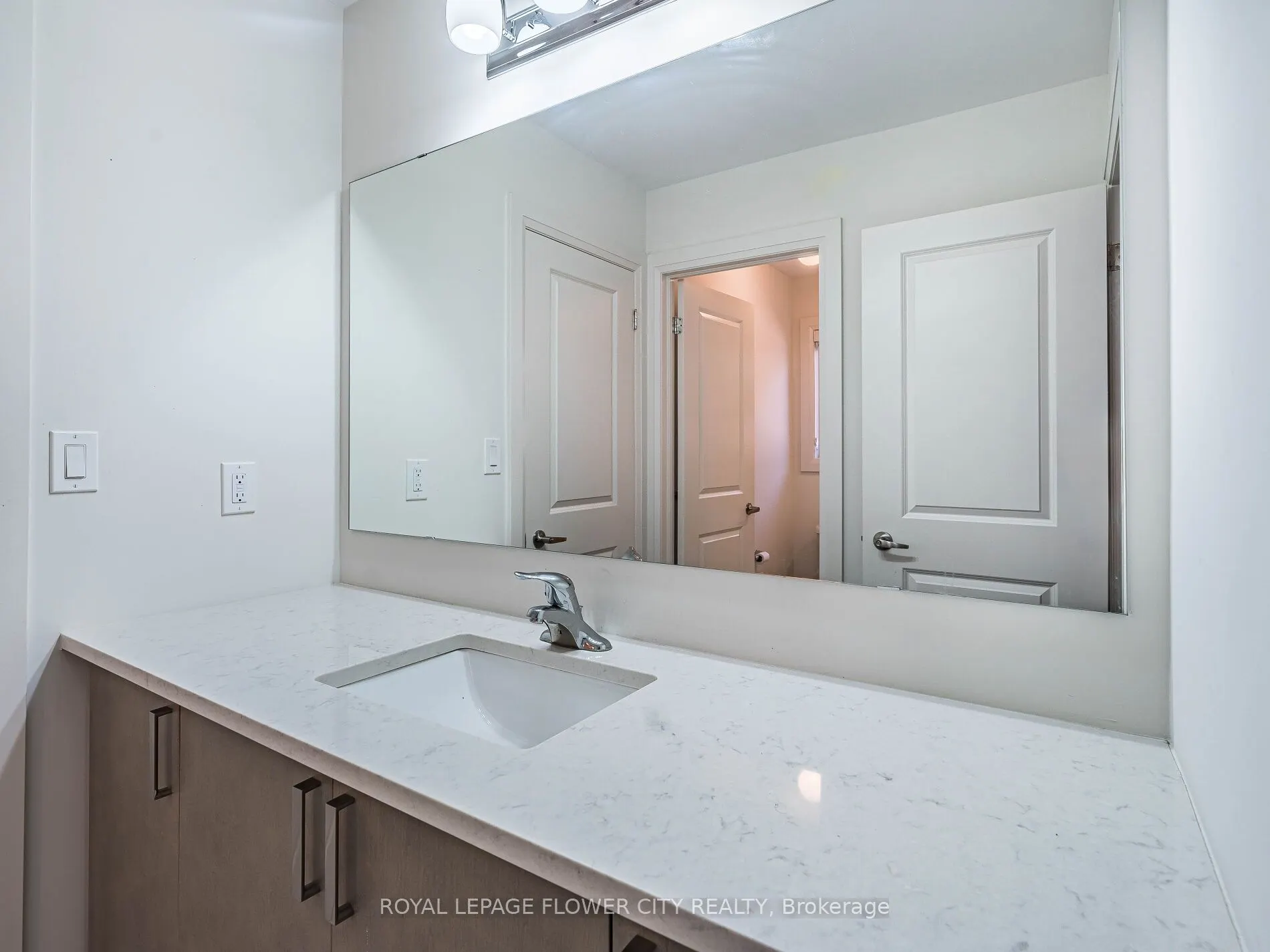 26 Hummingbird Grove