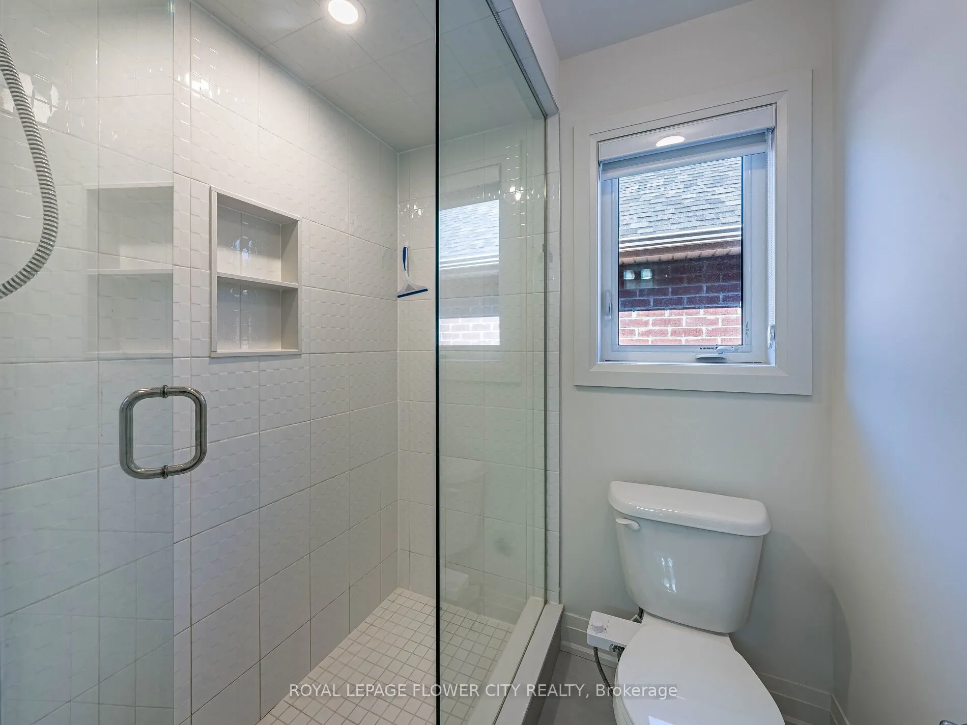 26 Hummingbird Grove