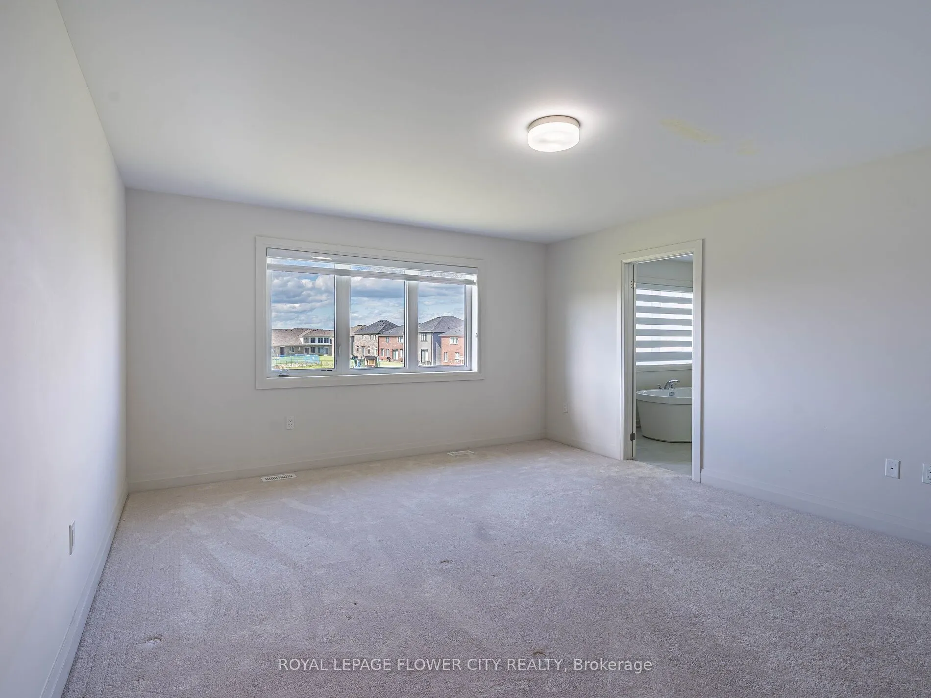 26 Hummingbird Grove