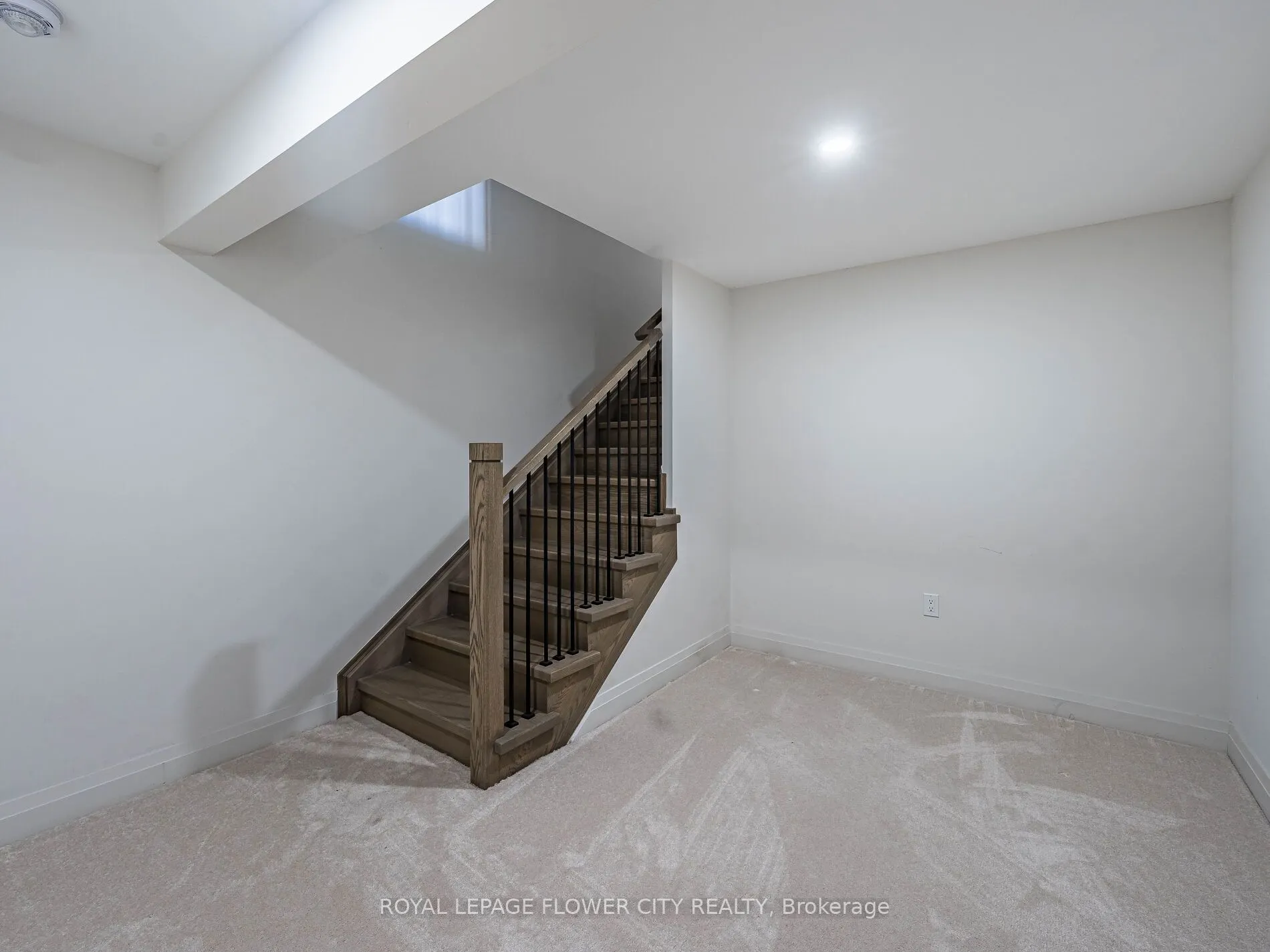26 Hummingbird Grove
