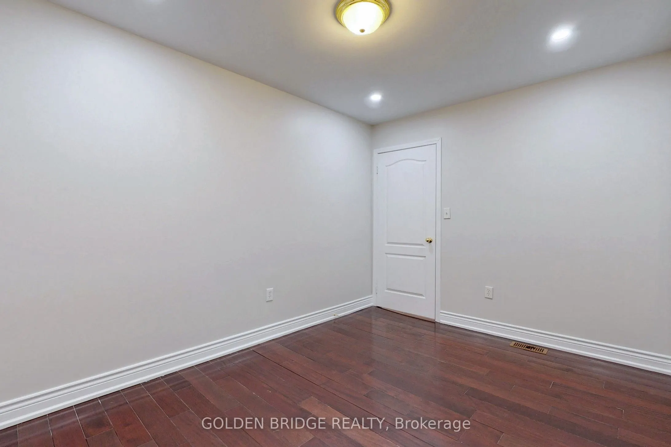 158 Worthington Avenue