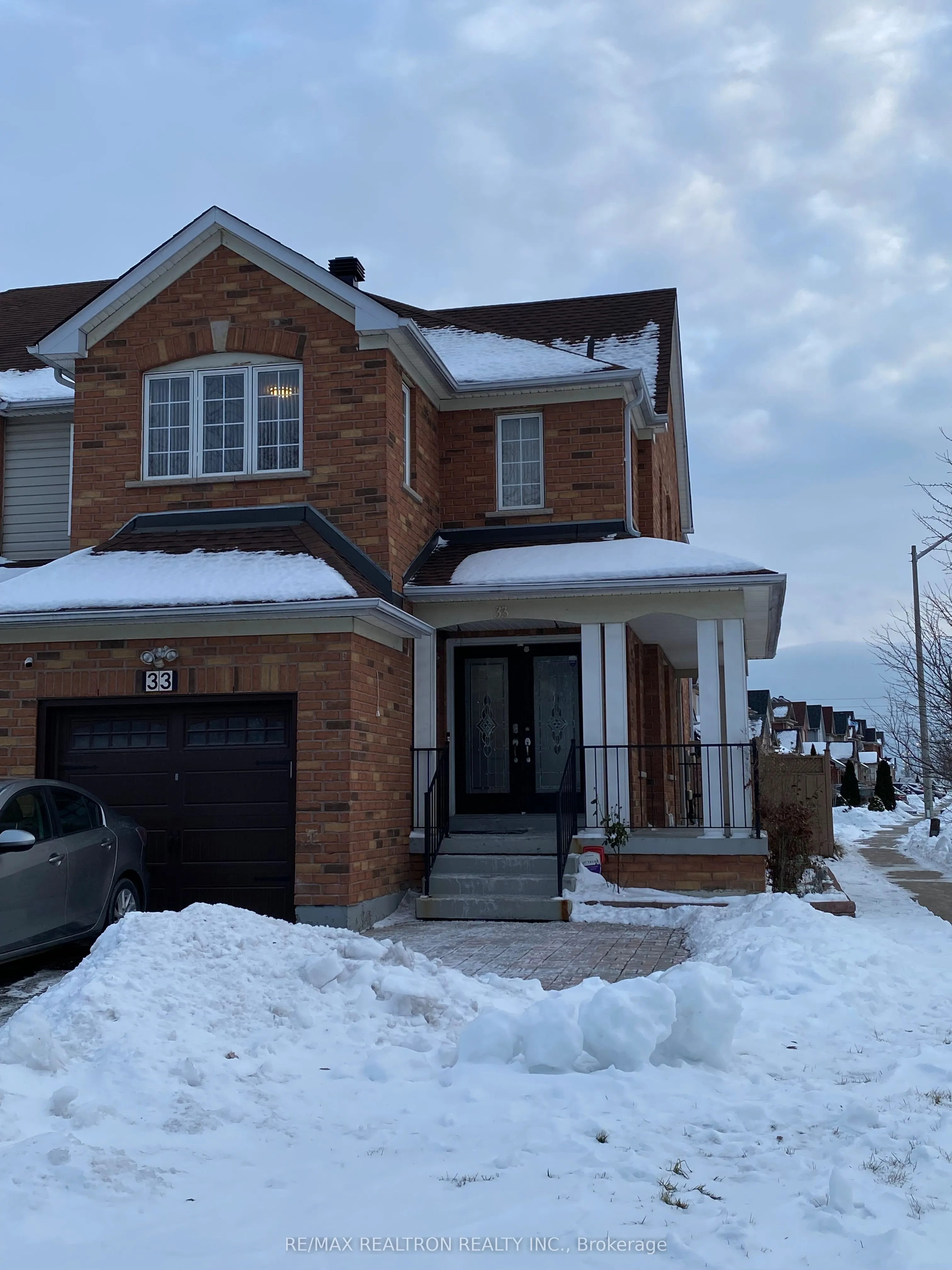 33 Billingsley Crescent