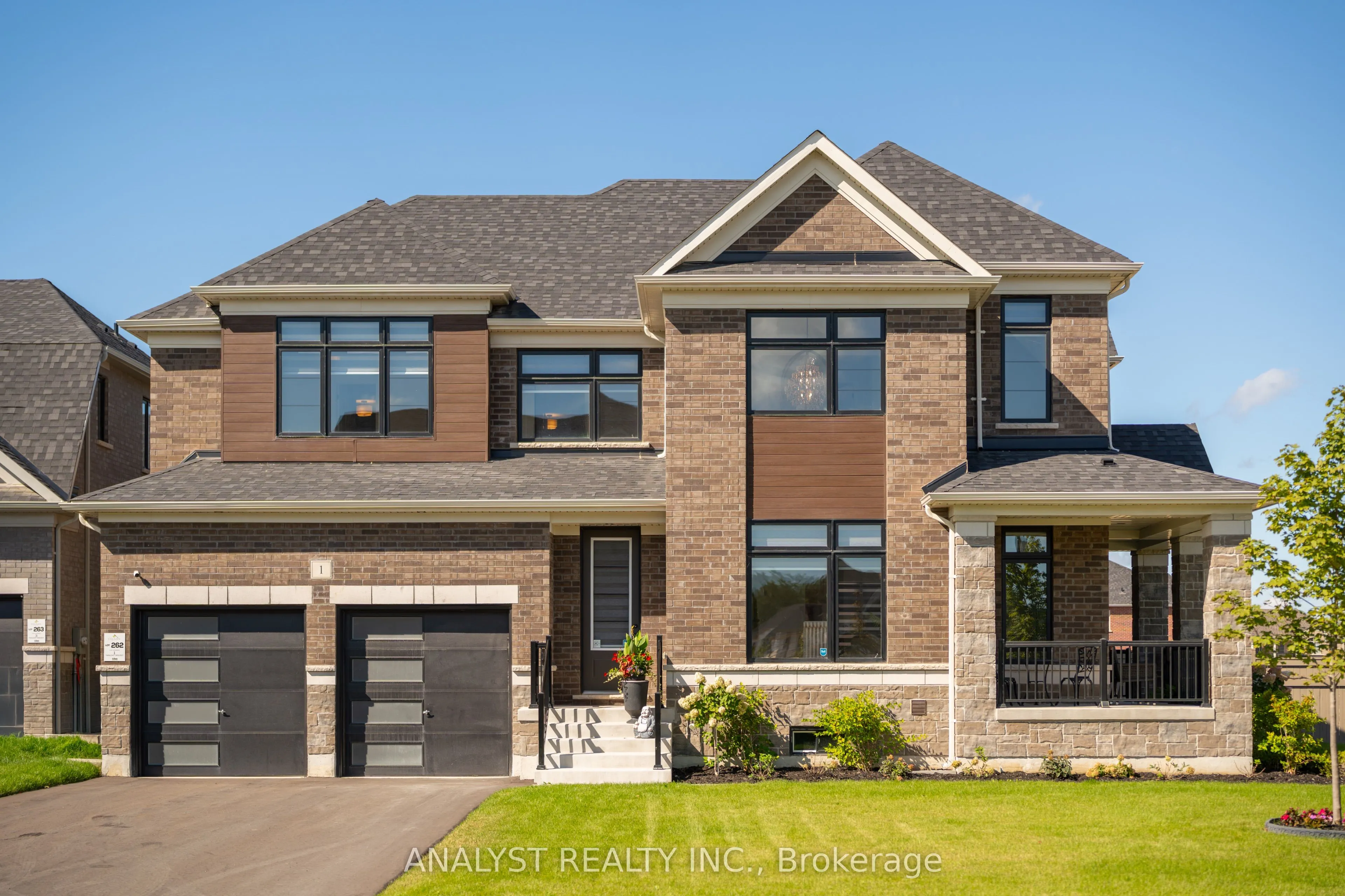 1 Twinleaf Crescent