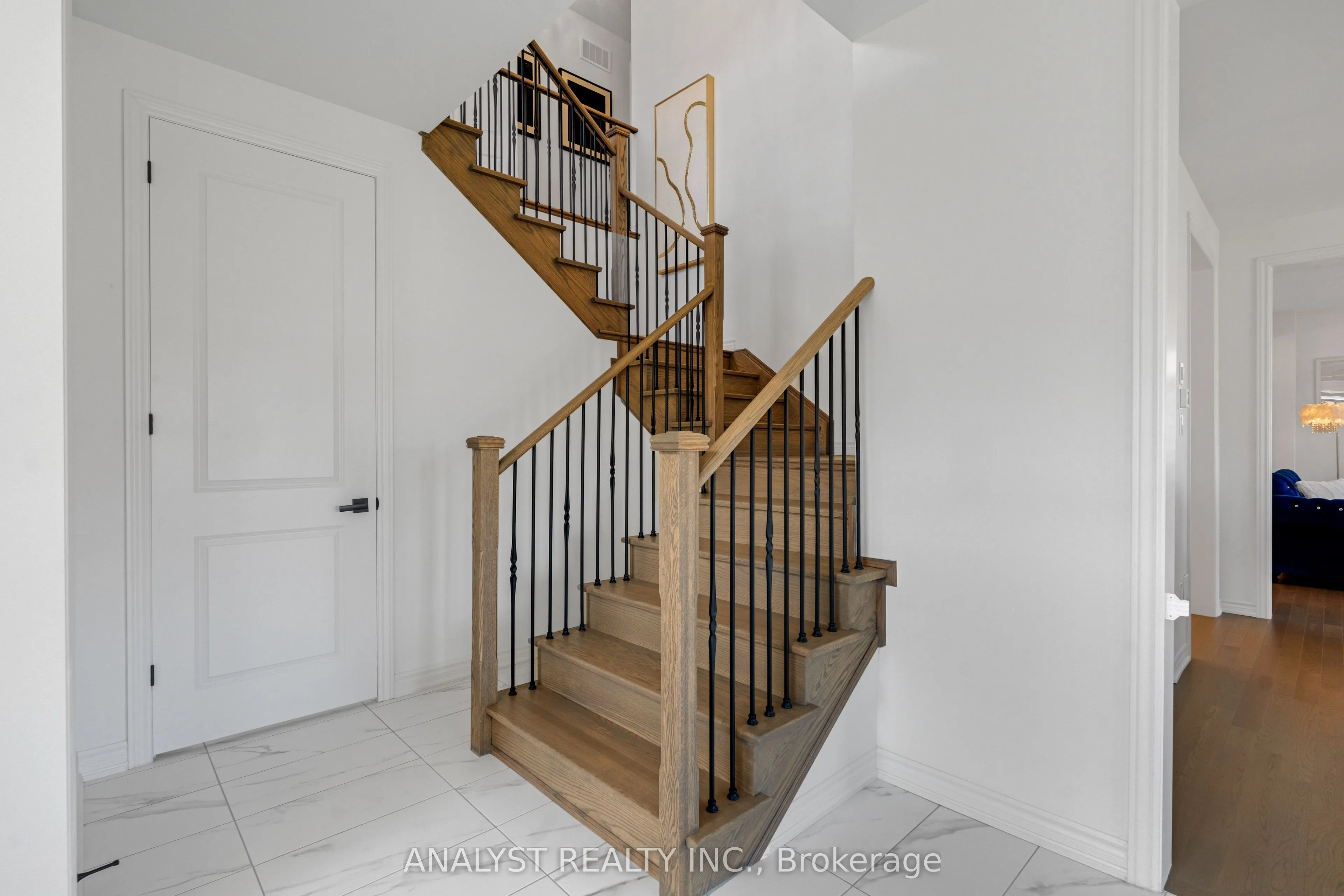 1 Twinleaf Crescent
