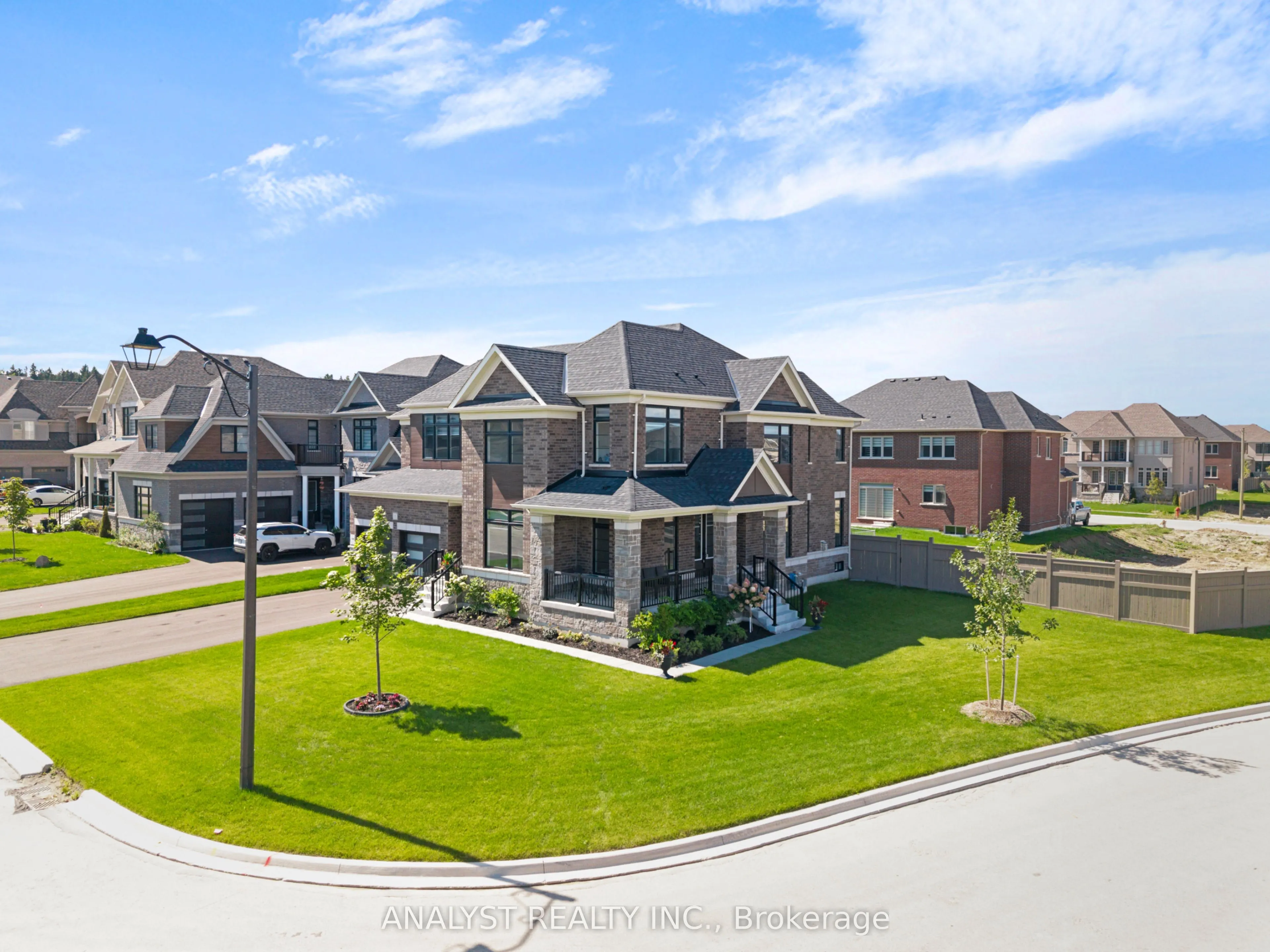 1 Twinleaf Crescent