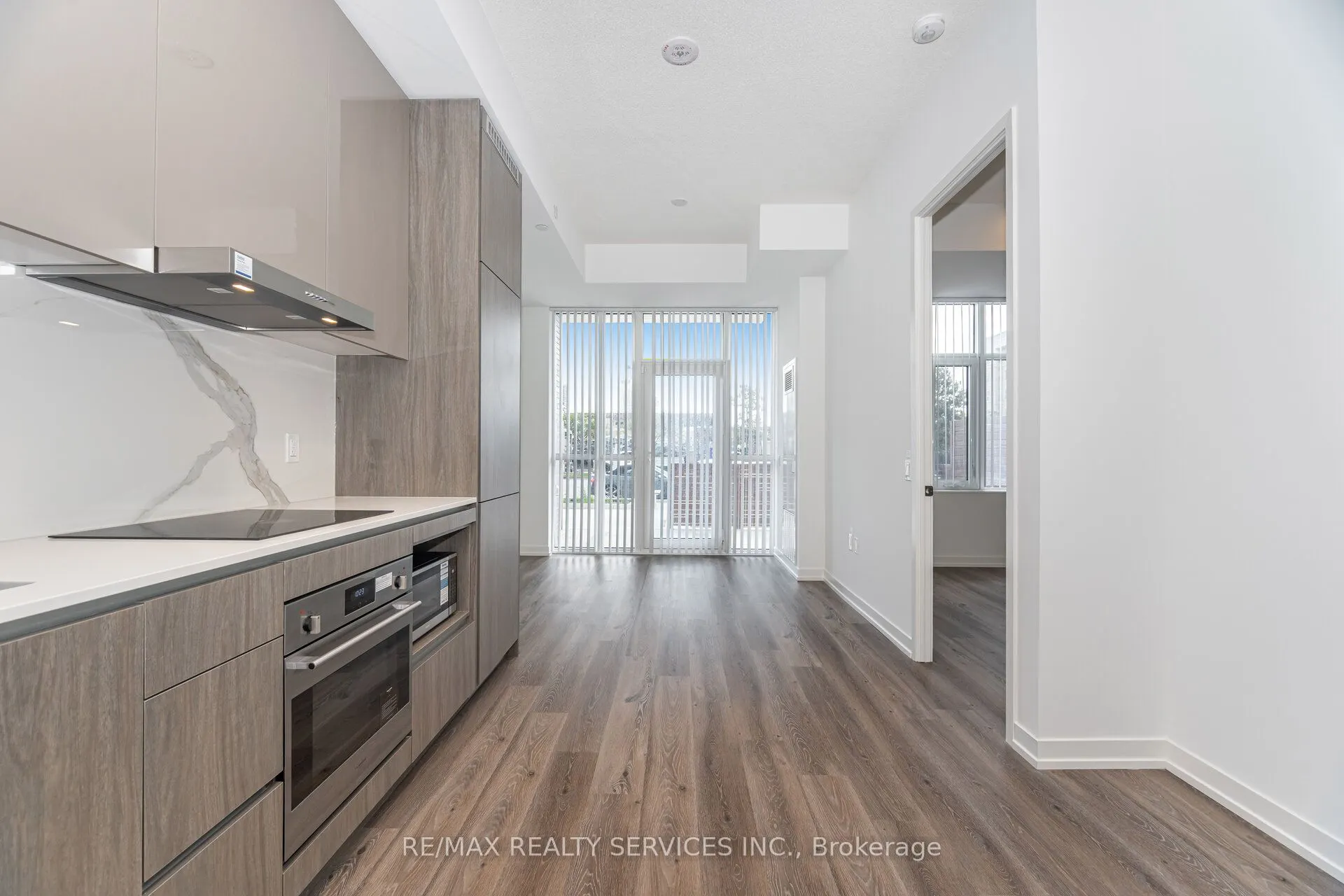 28 Interchange Way, #103 D