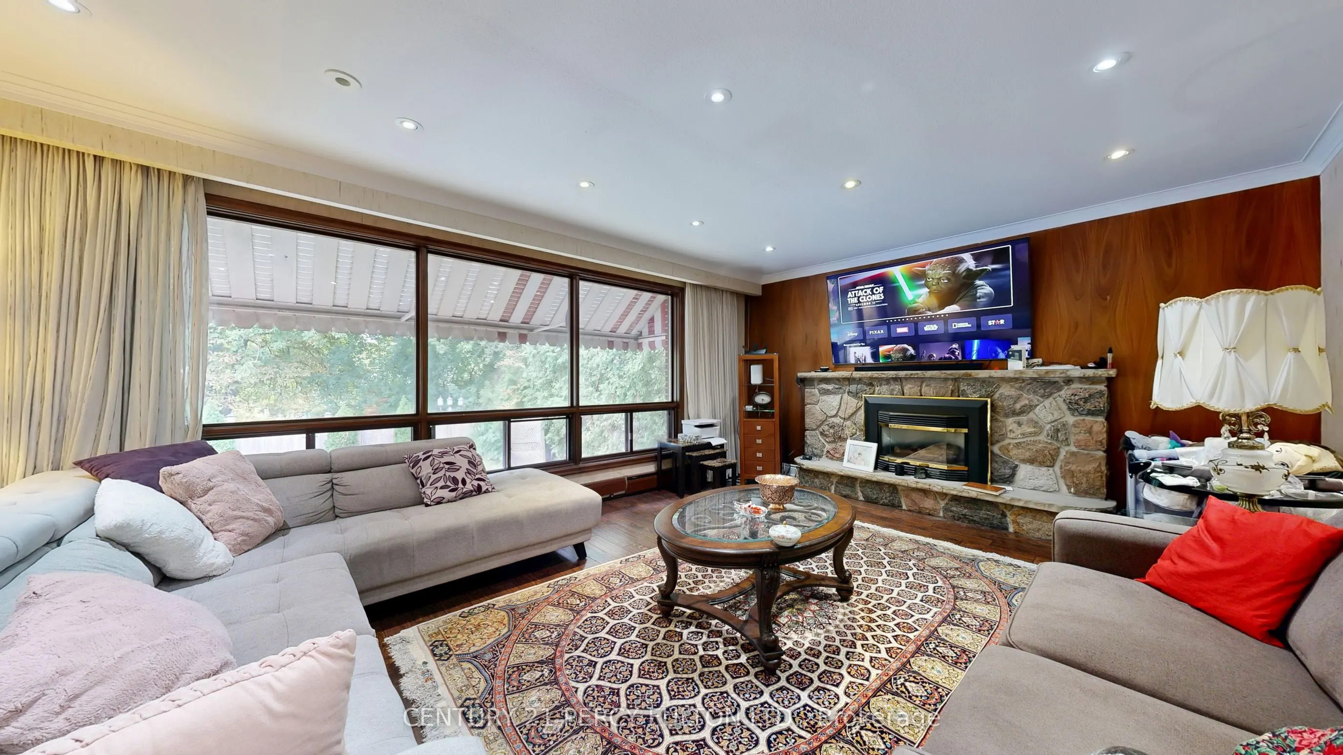 53 Poinsetta Drive