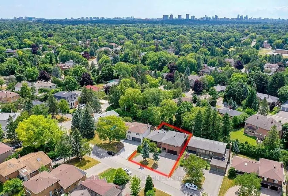 53 Poinsetta Drive