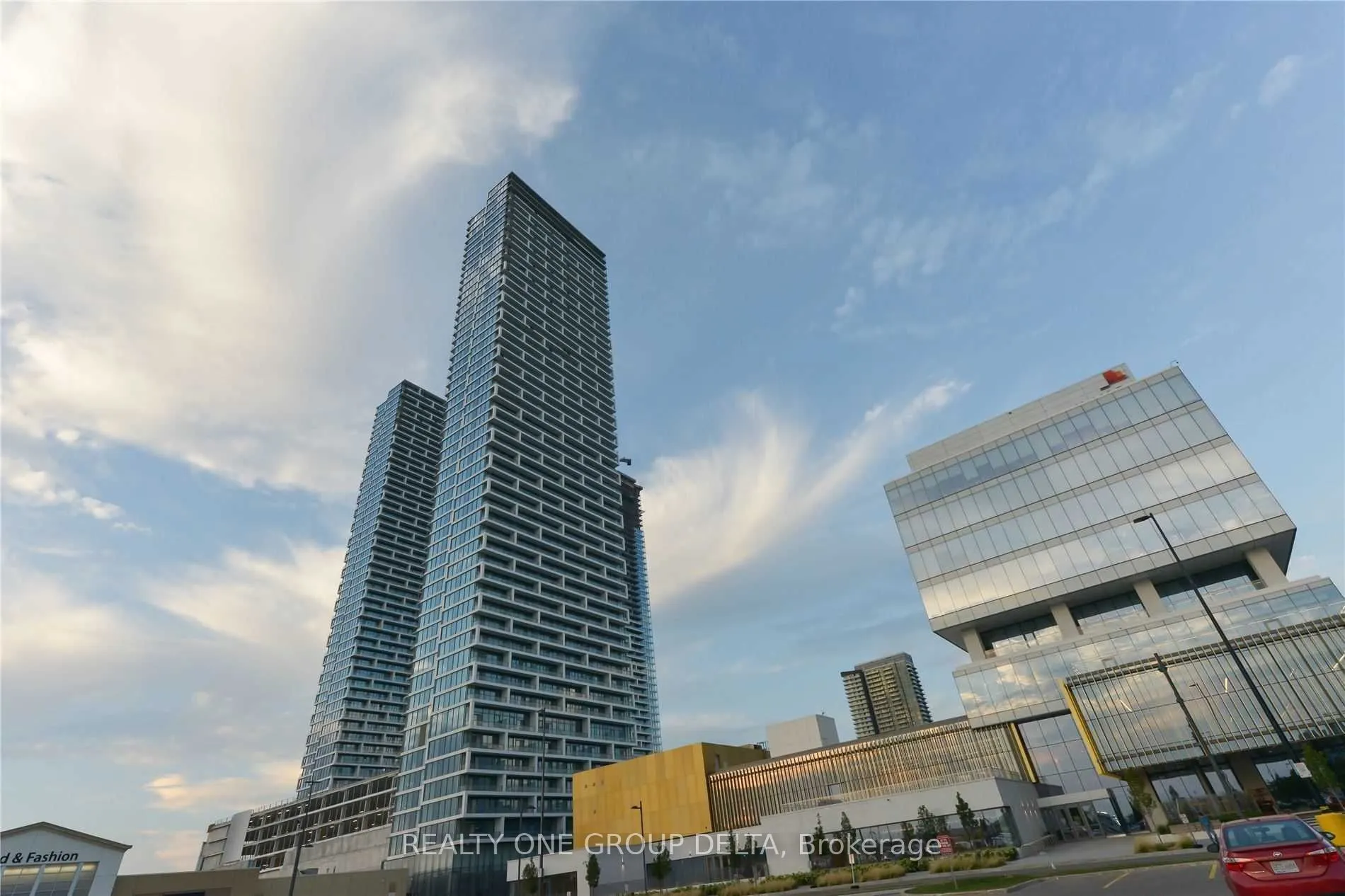 898 Portage Parkway, #4002
