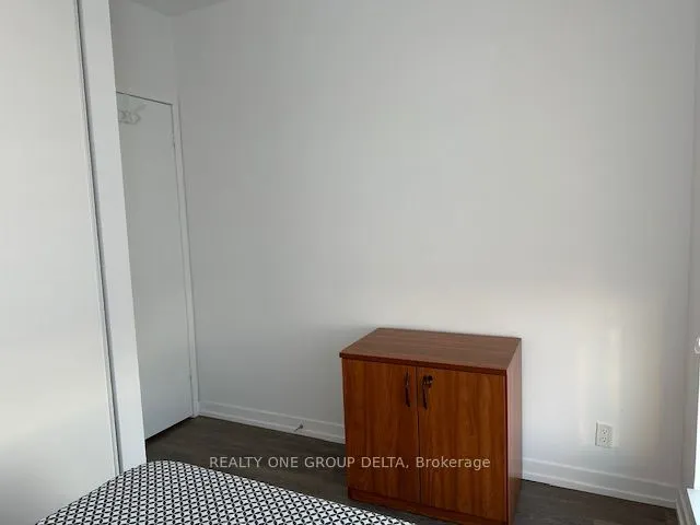 898 Portage Parkway, #4002