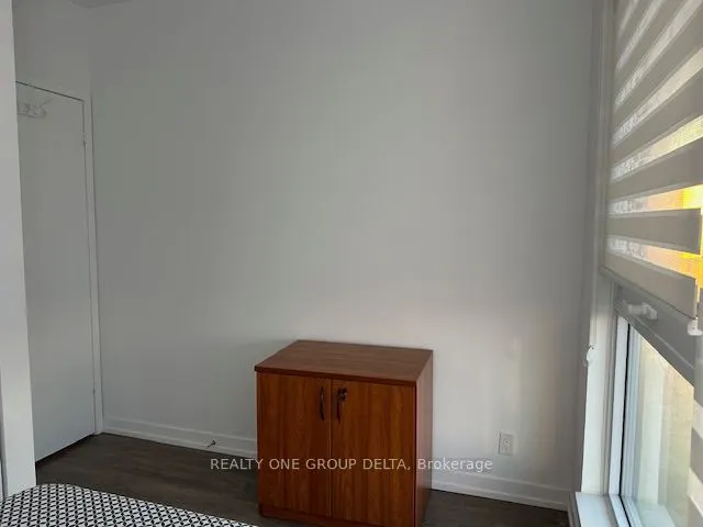 898 Portage Parkway, #4002