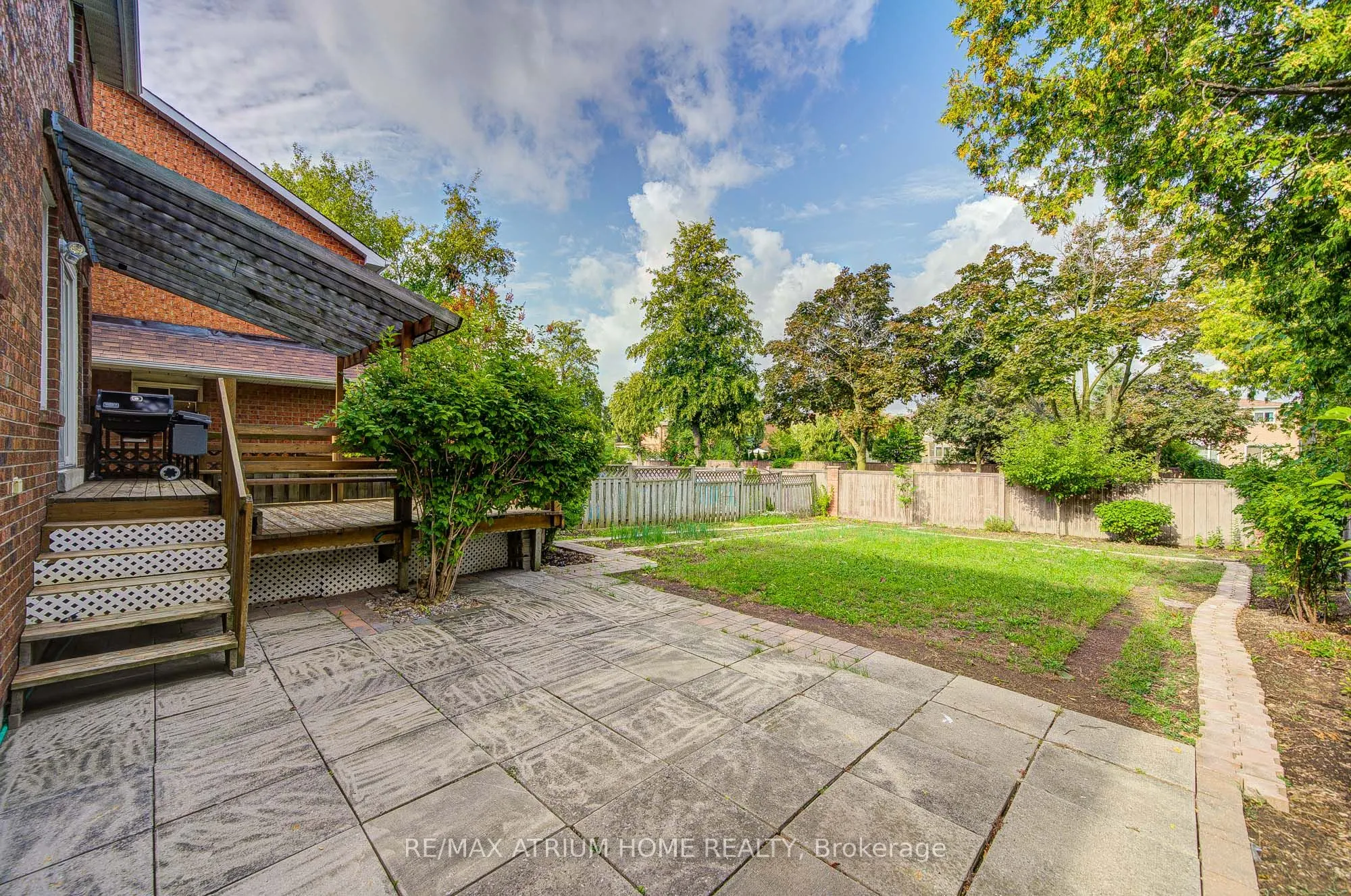 70 Millcroft Way