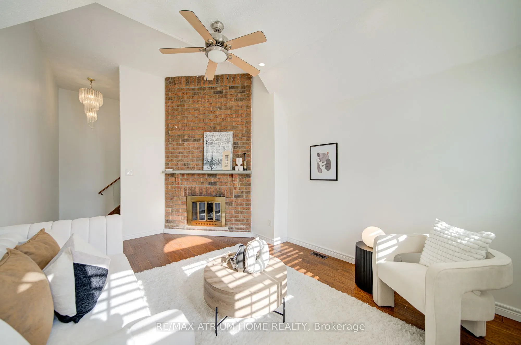 70 Millcroft Way