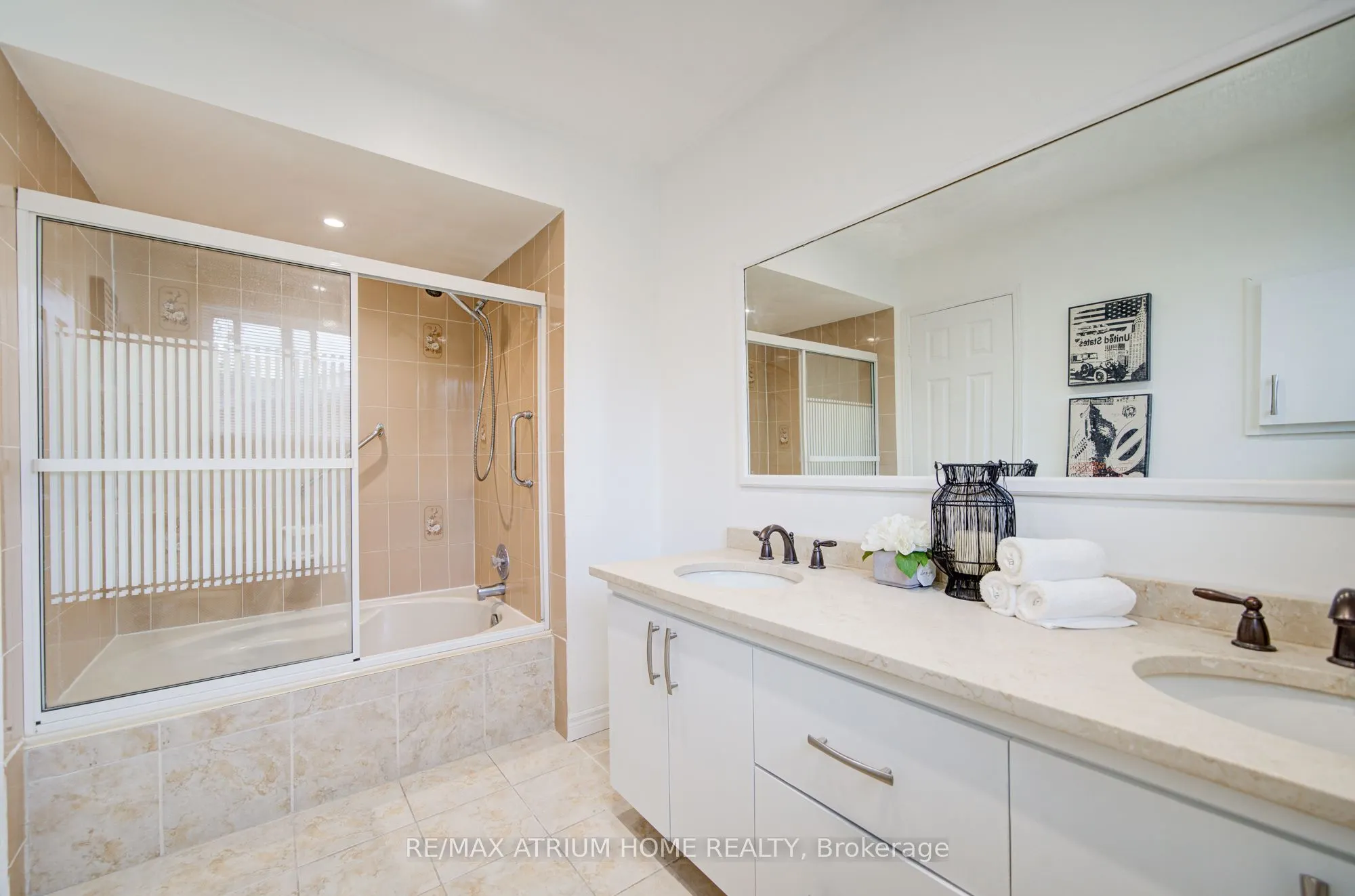 70 Millcroft Way