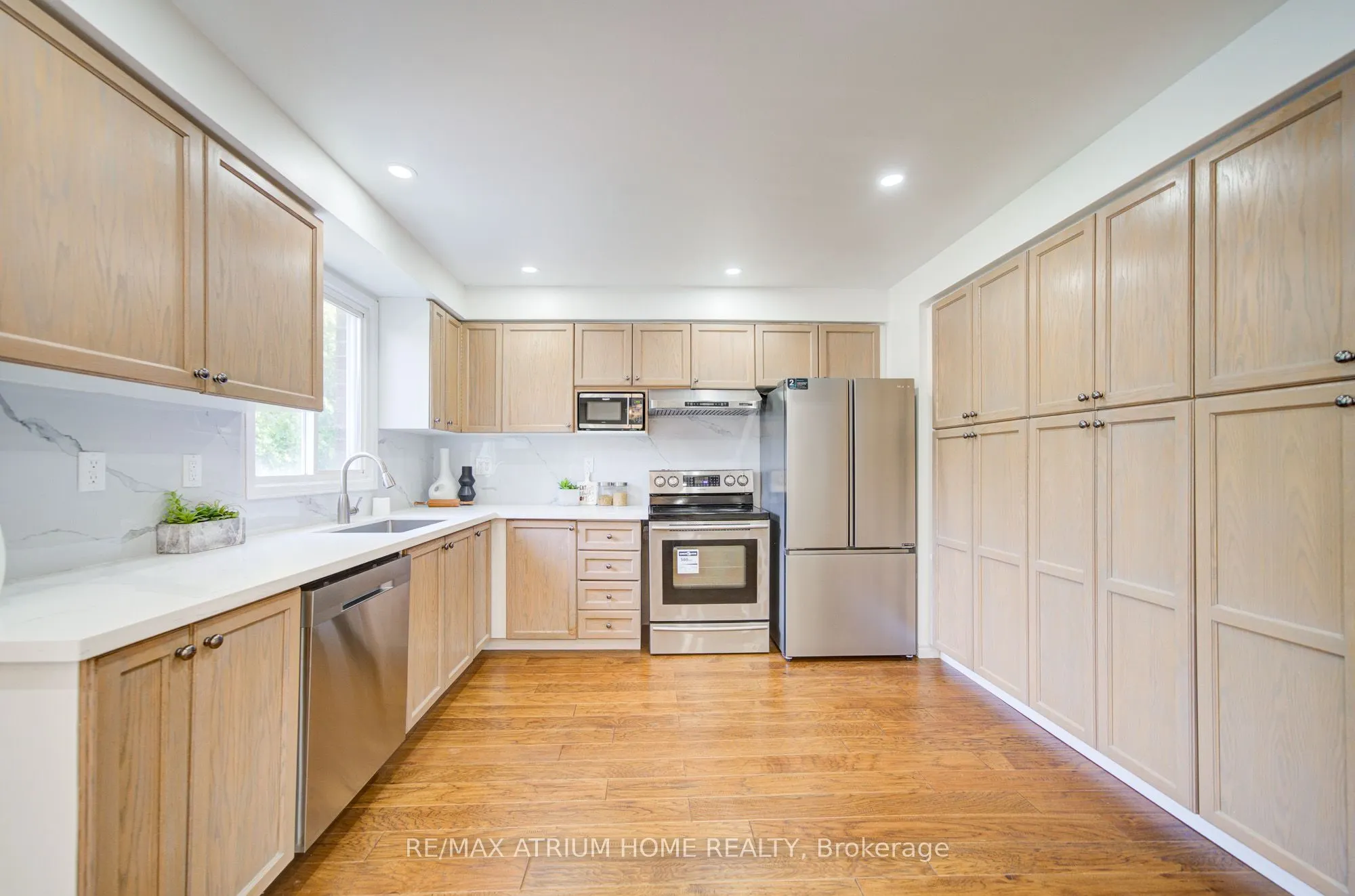 70 Millcroft Way