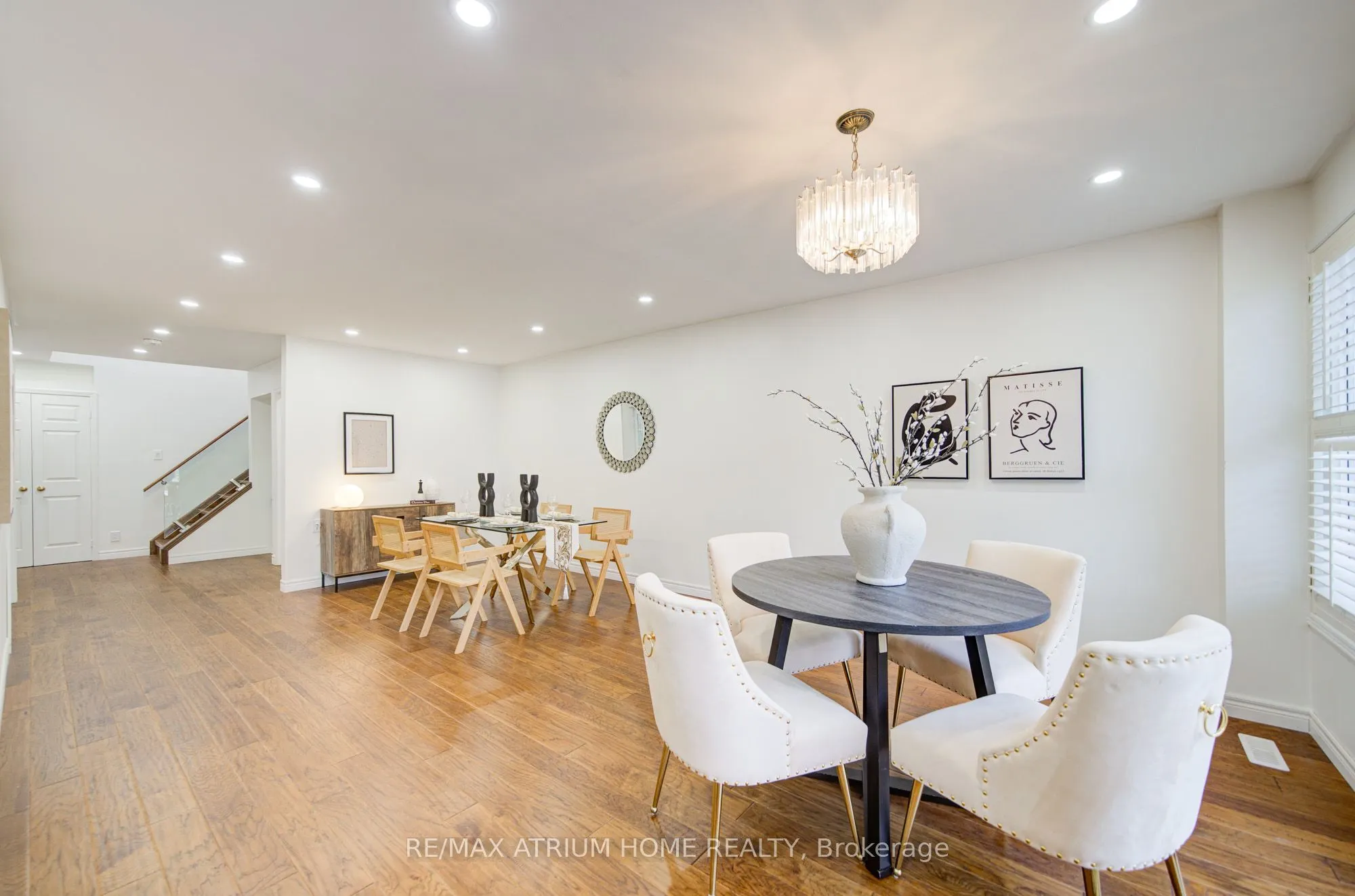 70 Millcroft Way