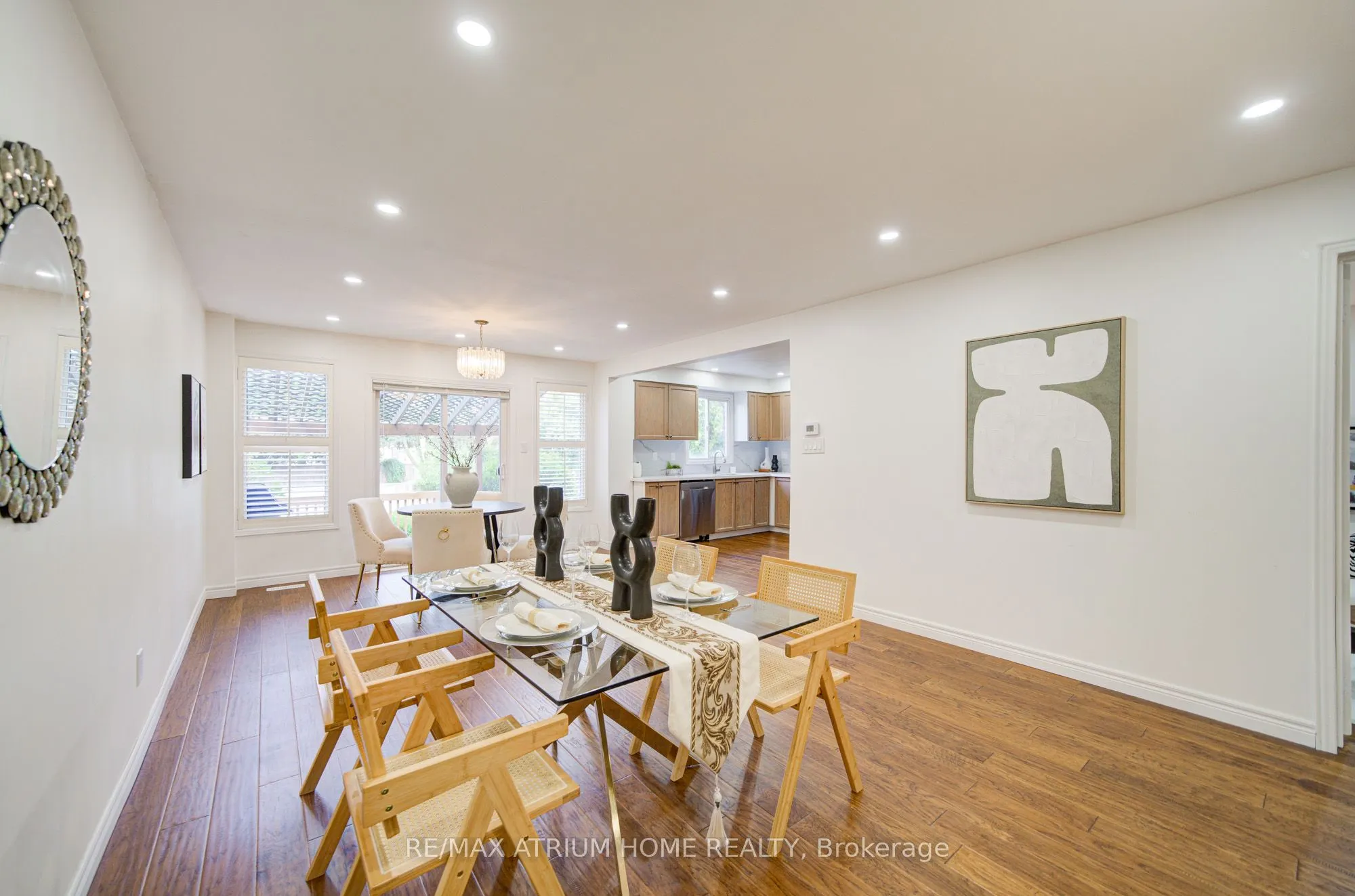 70 Millcroft Way