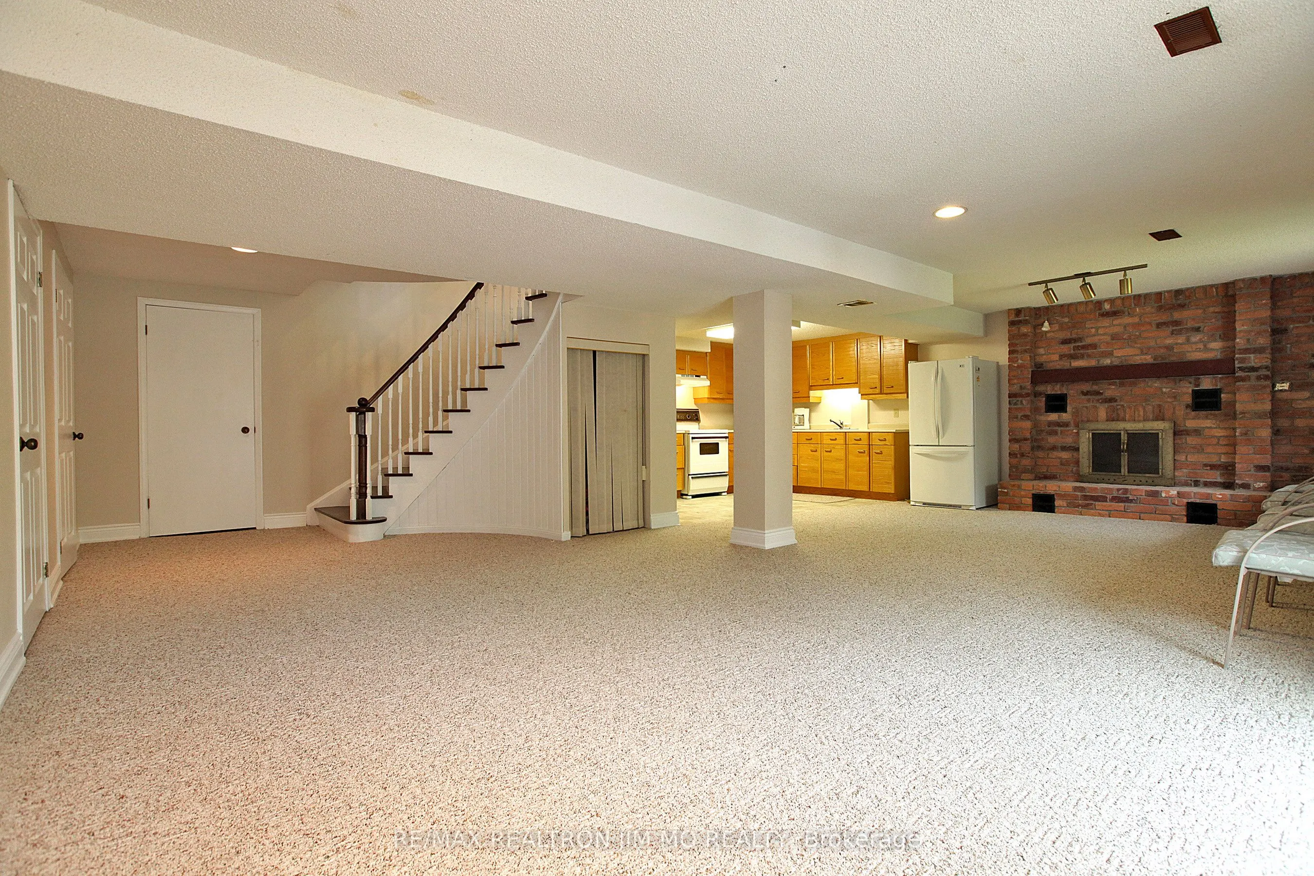 102 Briarwood Road