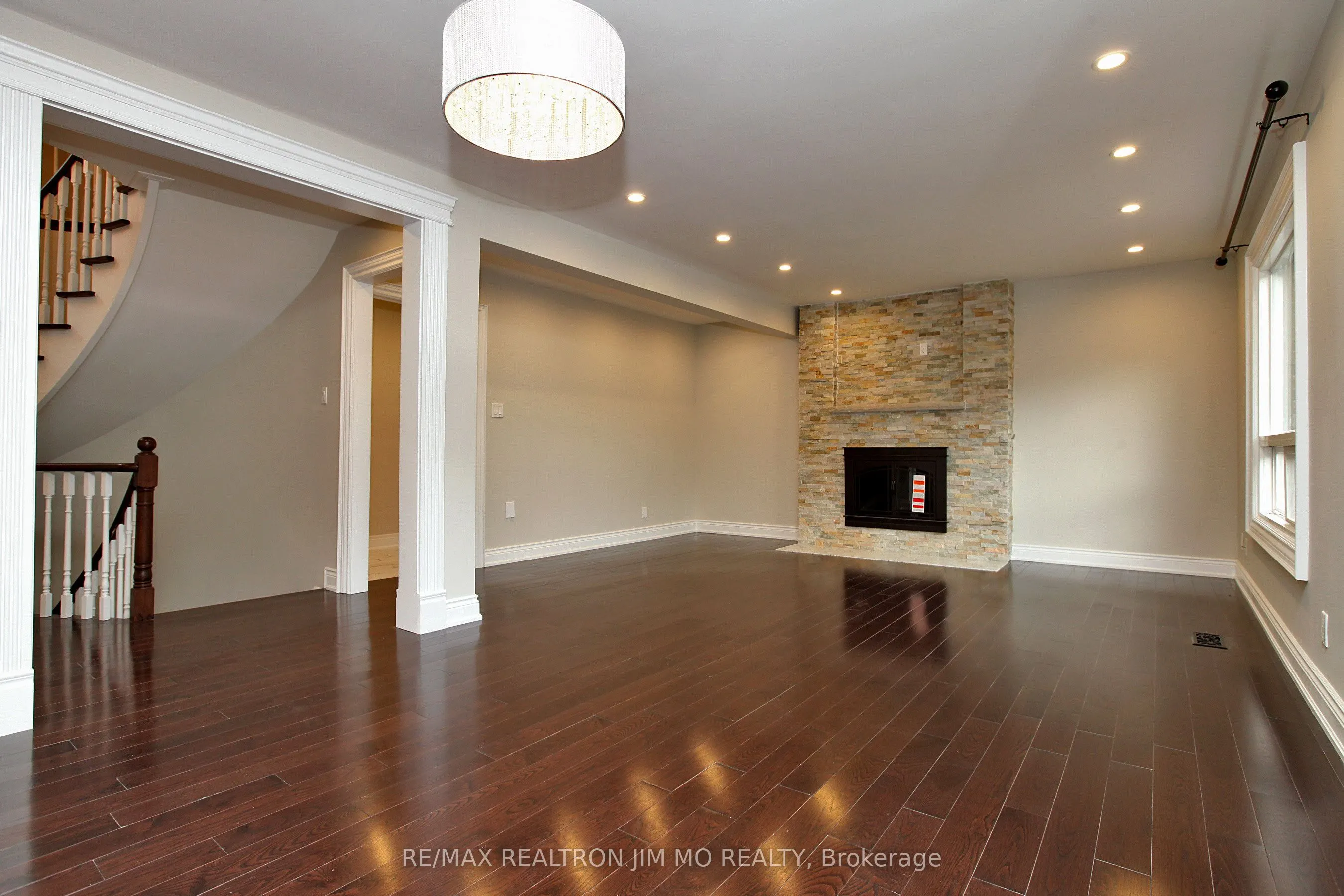102 Briarwood Road