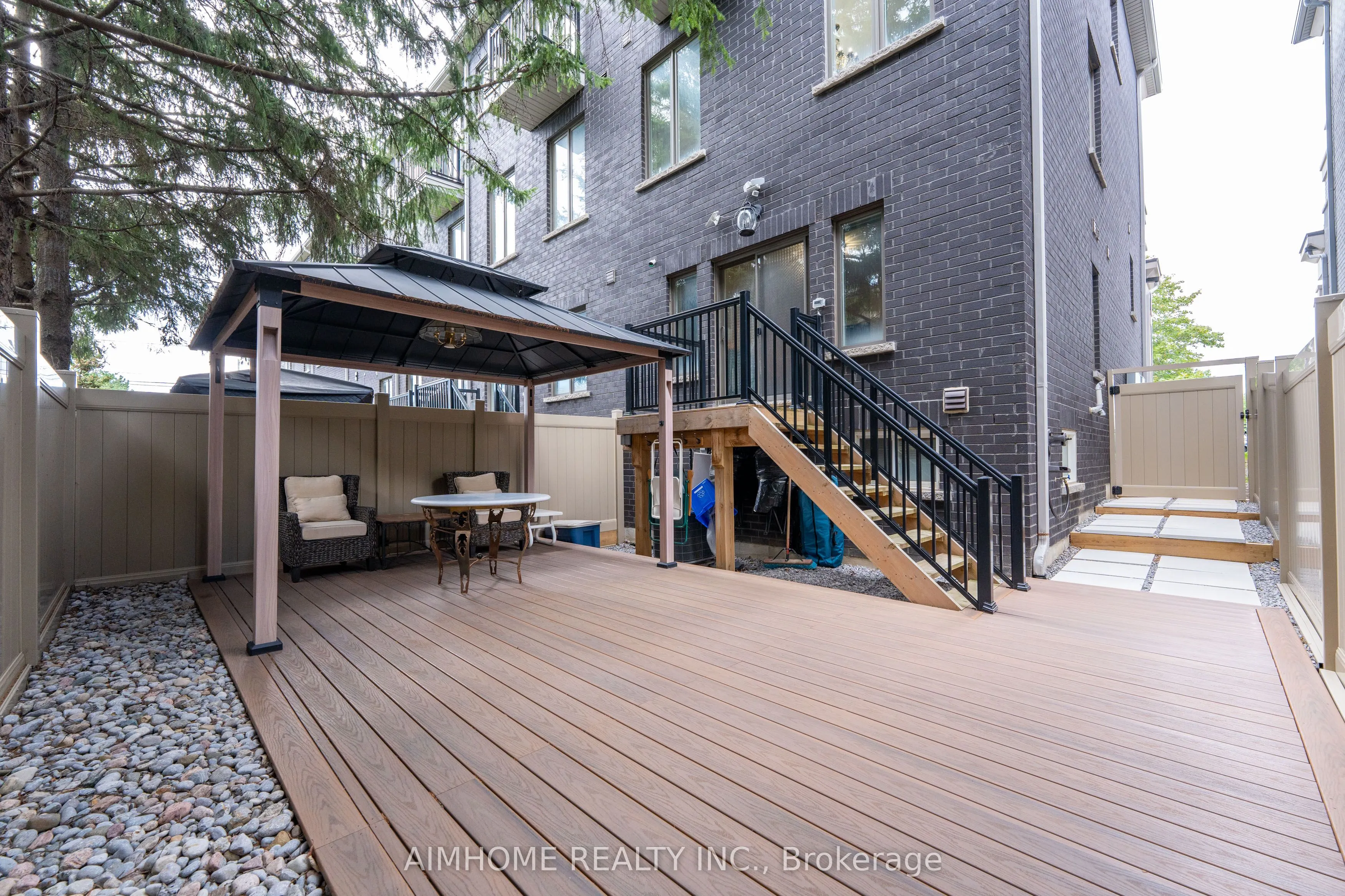 13 Armillo Place