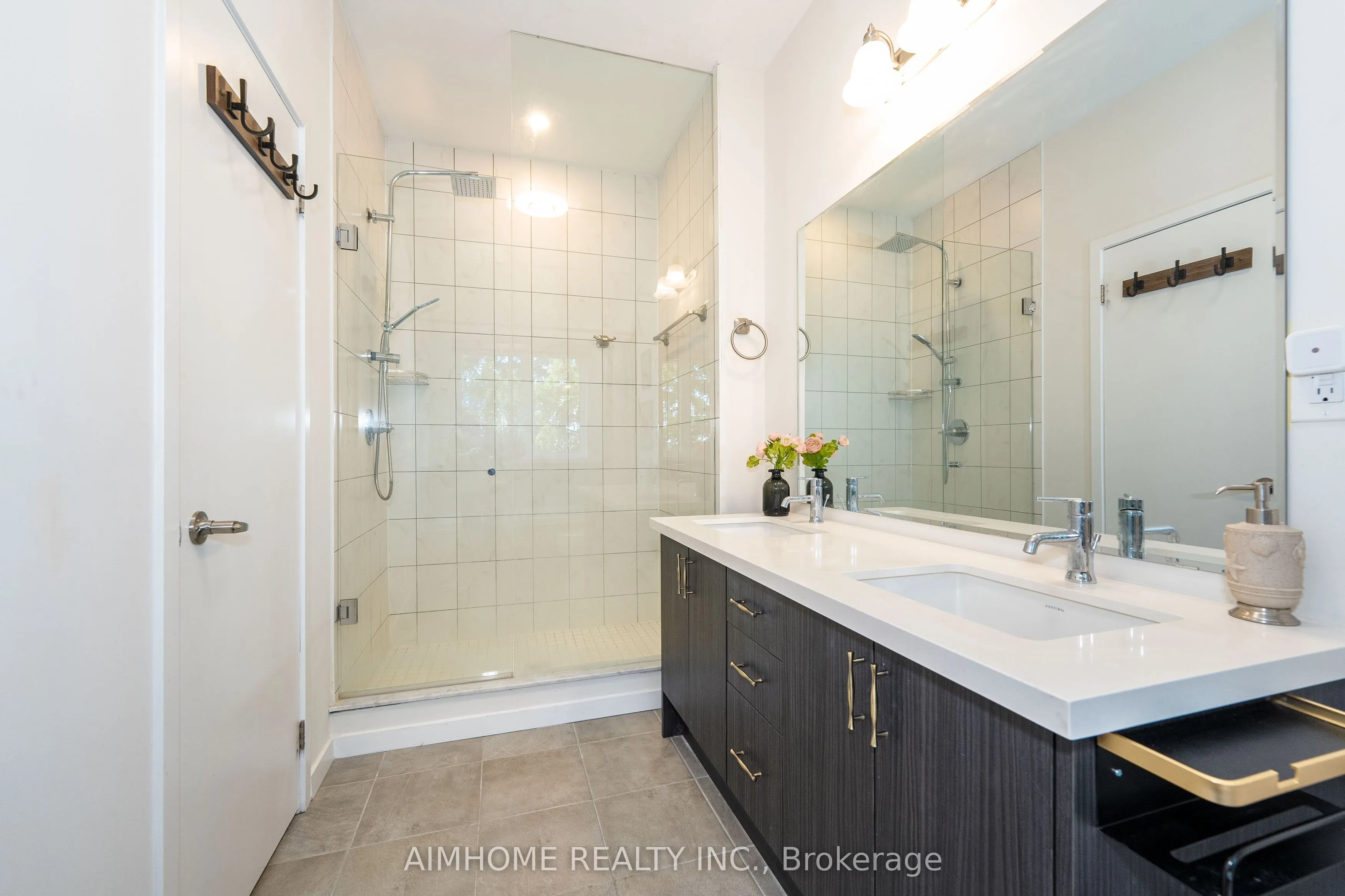 13 Armillo Place
