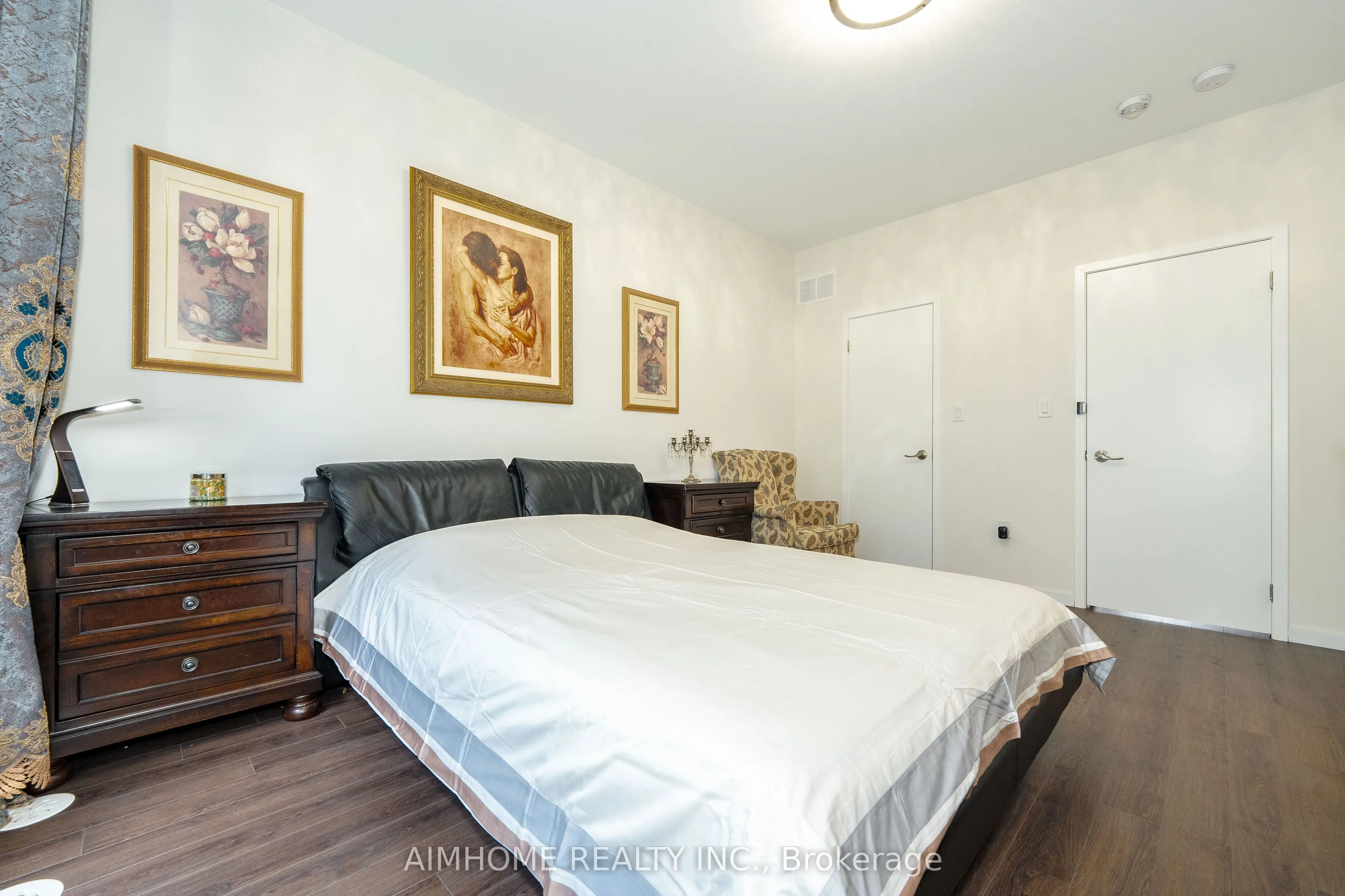 13 Armillo Place