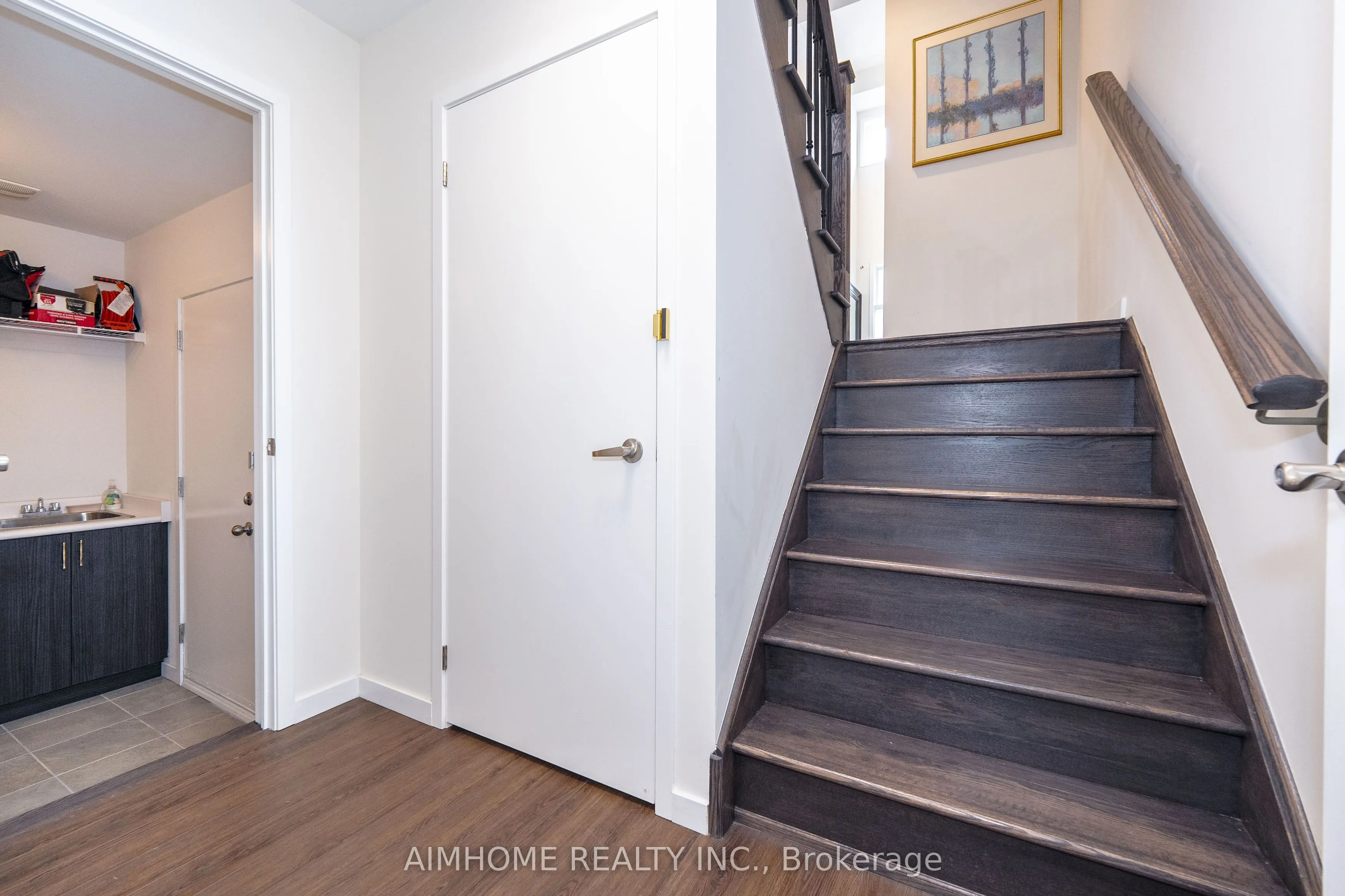 13 Armillo Place
