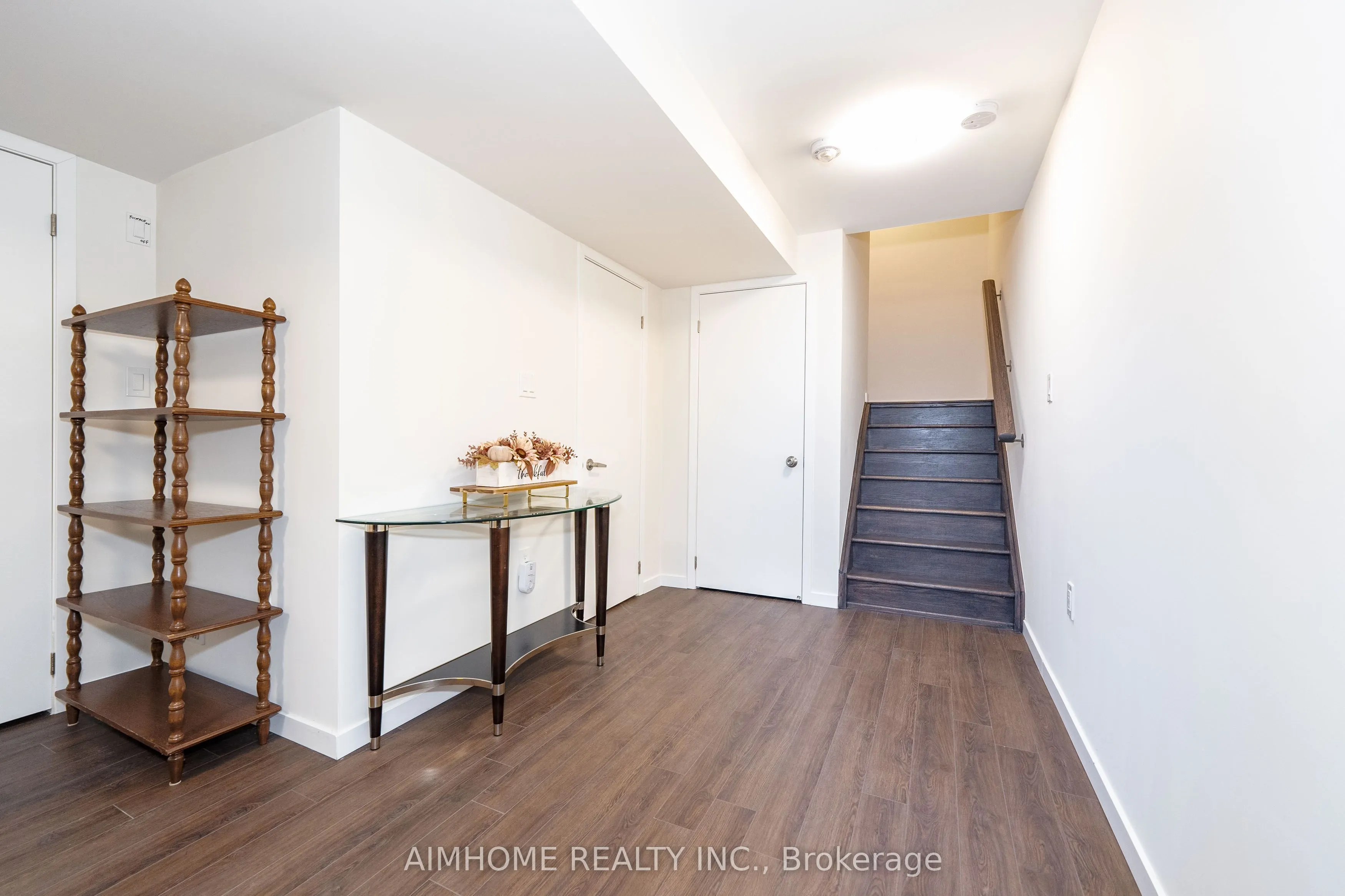 13 Armillo Place