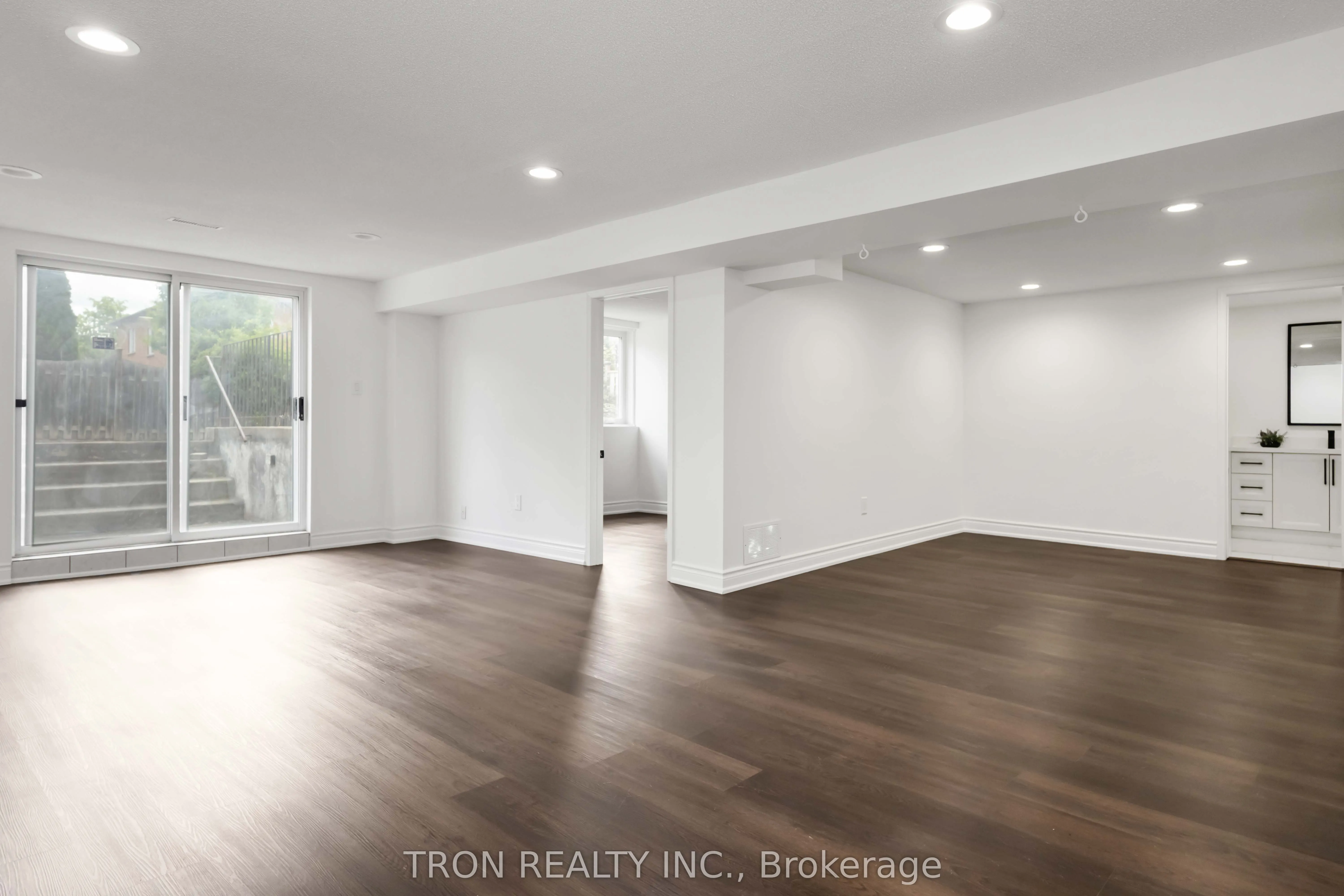 33 Guildford Circle