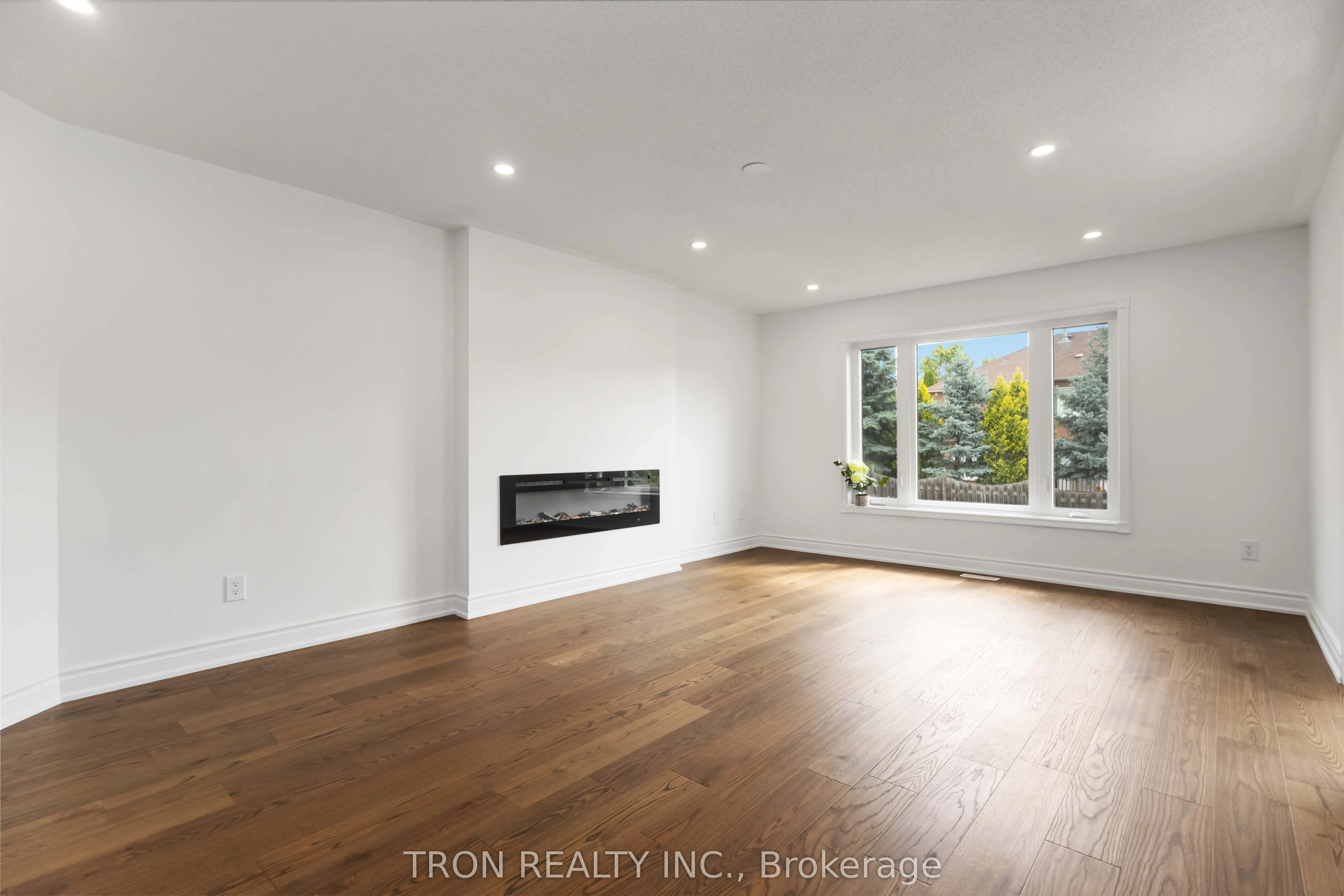 33 Guildford Circle