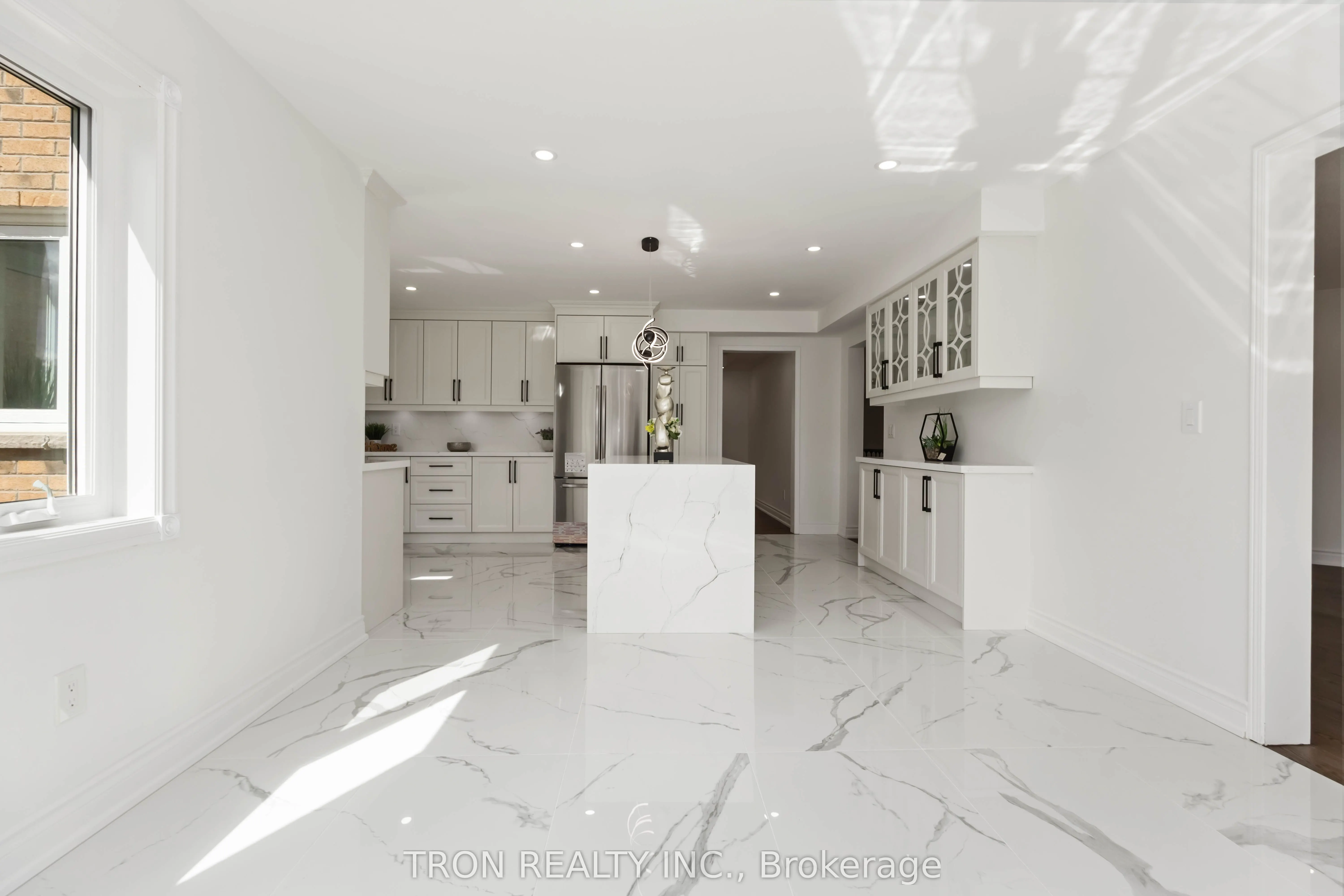 33 Guildford Circle