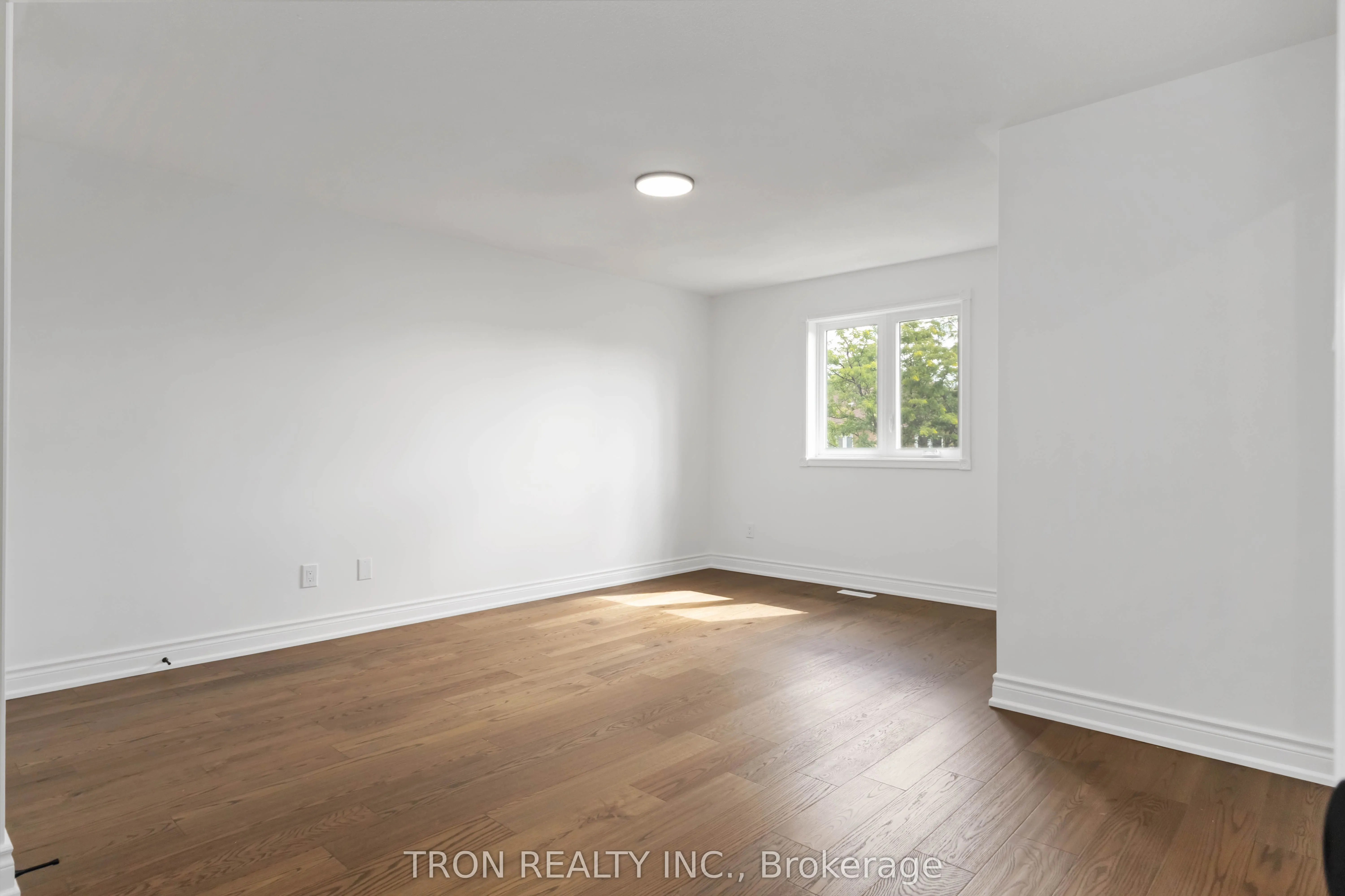 33 Guildford Circle