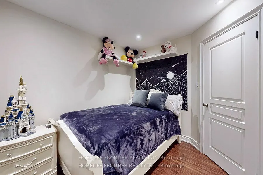28 Rock Elm Court