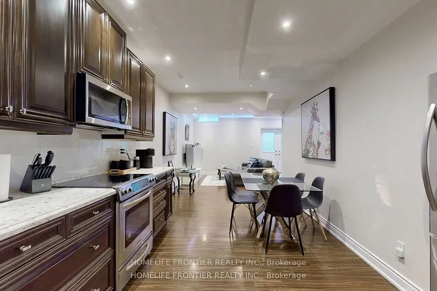 28 Rock Elm Court