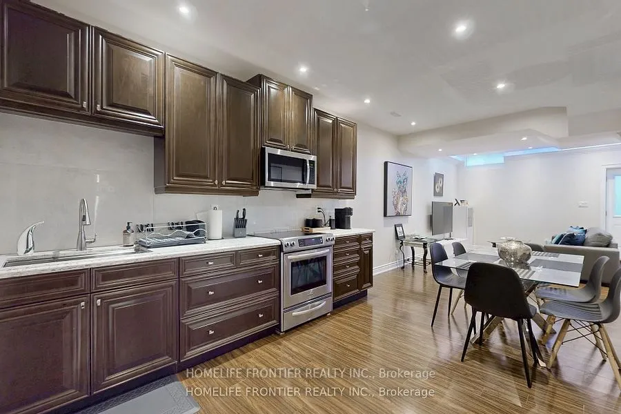 28 Rock Elm Court