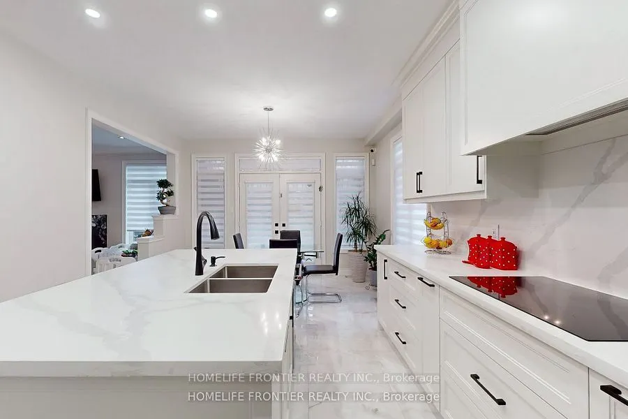 28 Rock Elm Court
