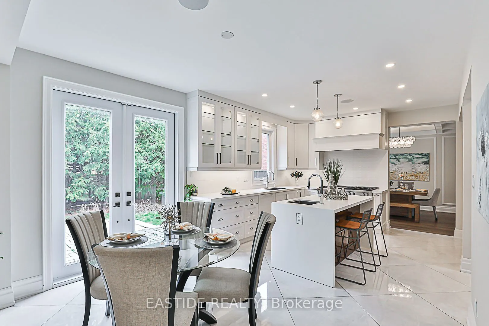 11 Gatcombe Circle