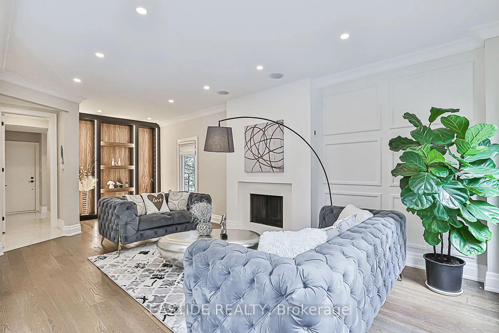 11 Gatcombe Circle