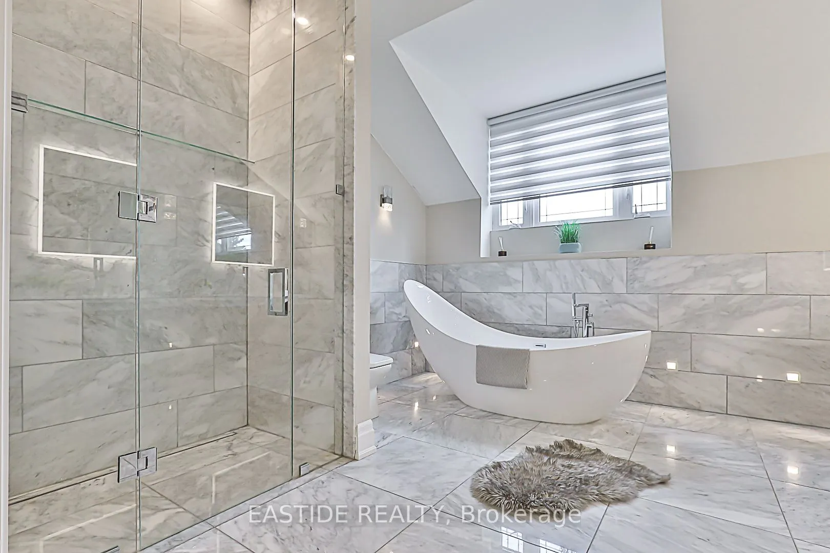 11 Gatcombe Circle