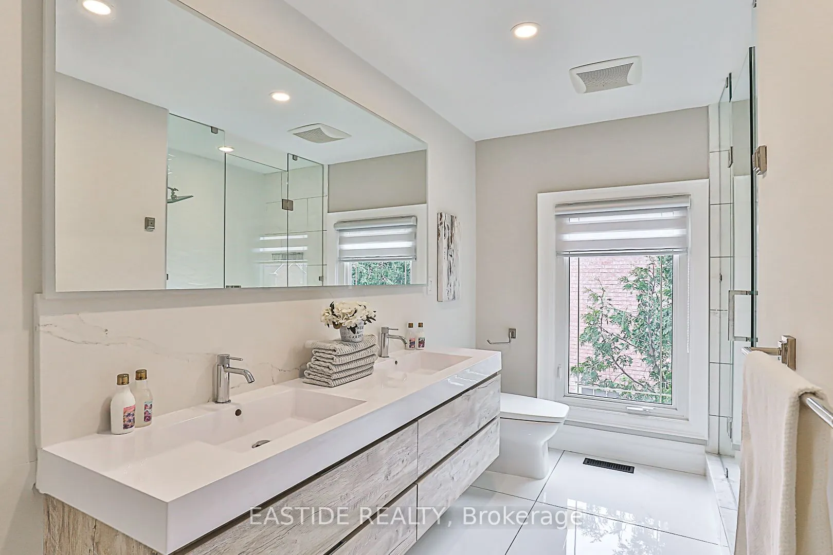11 Gatcombe Circle