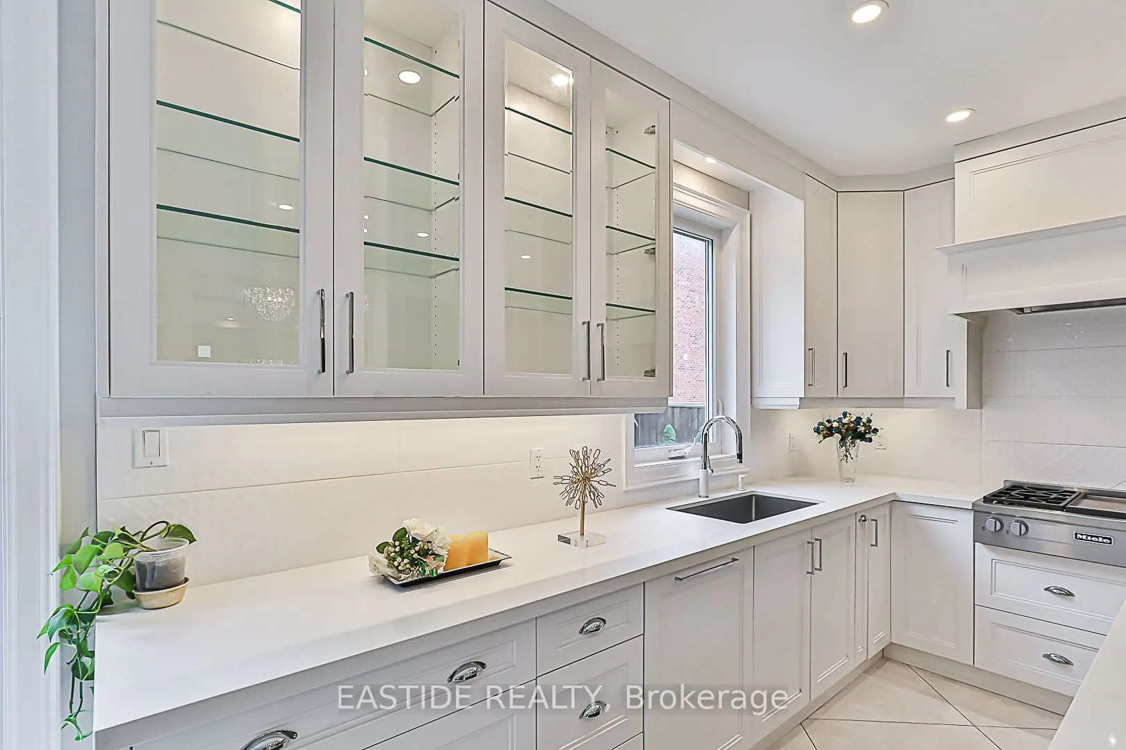 11 Gatcombe Circle