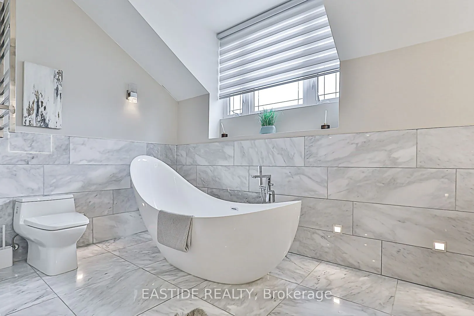11 Gatcombe Circle
