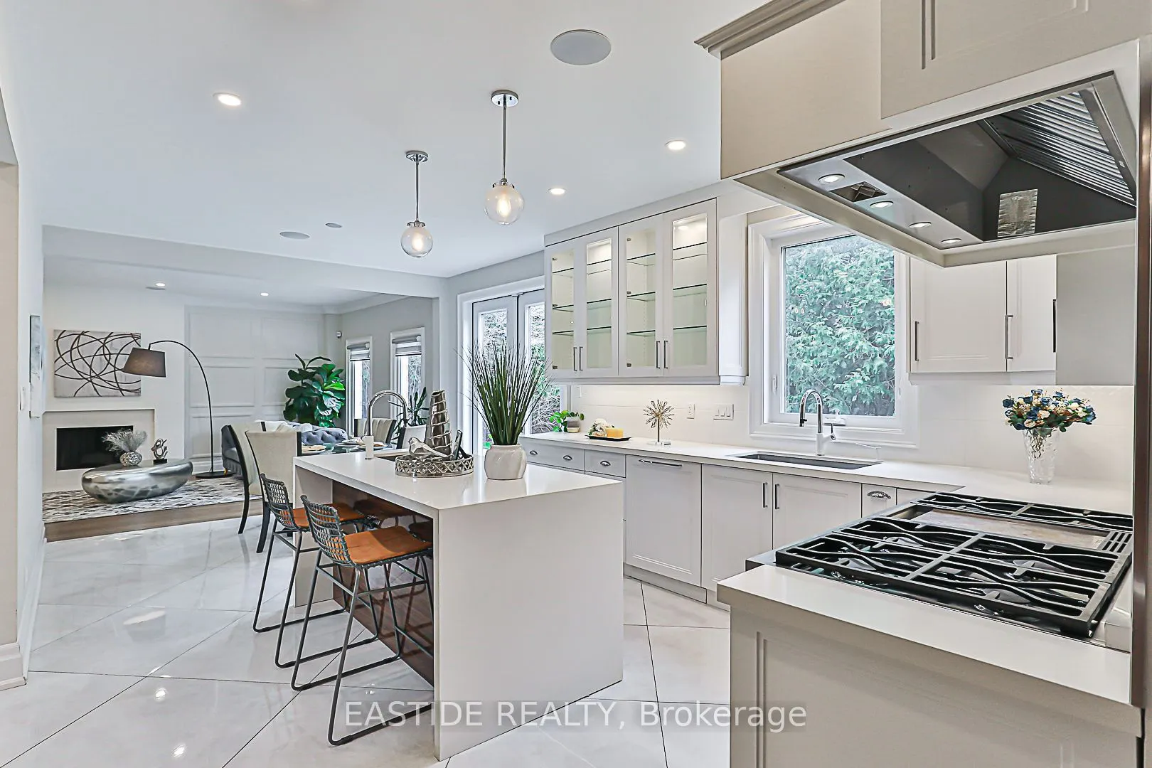 11 Gatcombe Circle