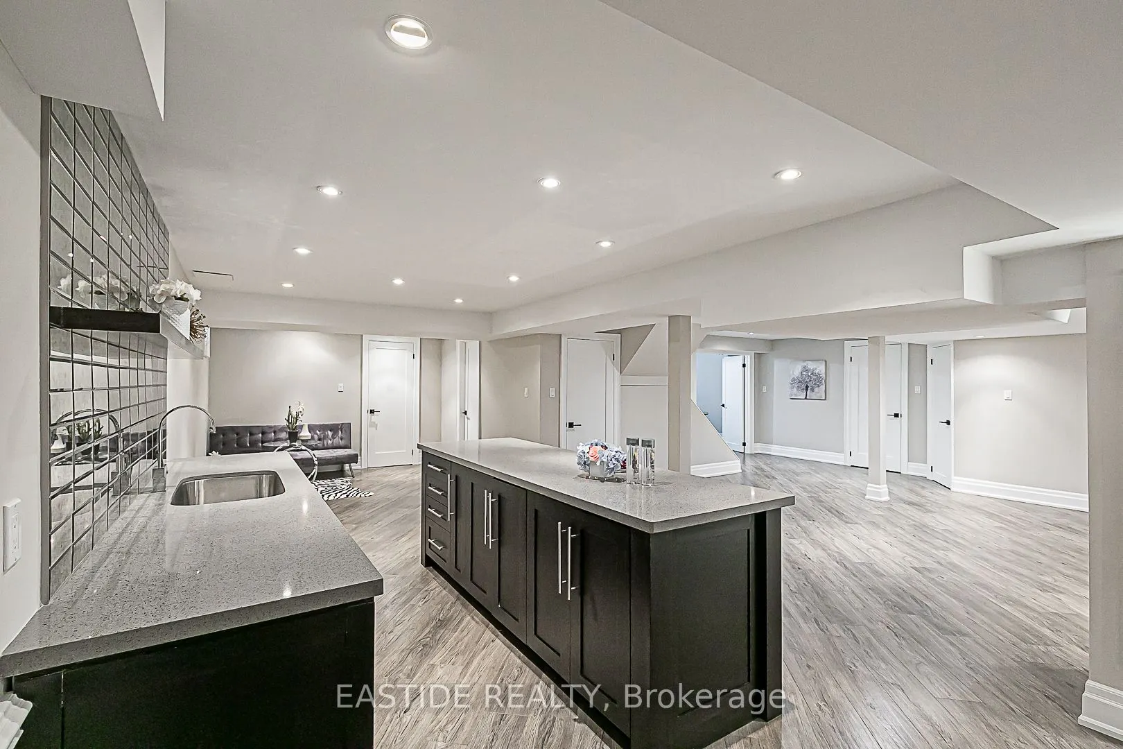 11 Gatcombe Circle