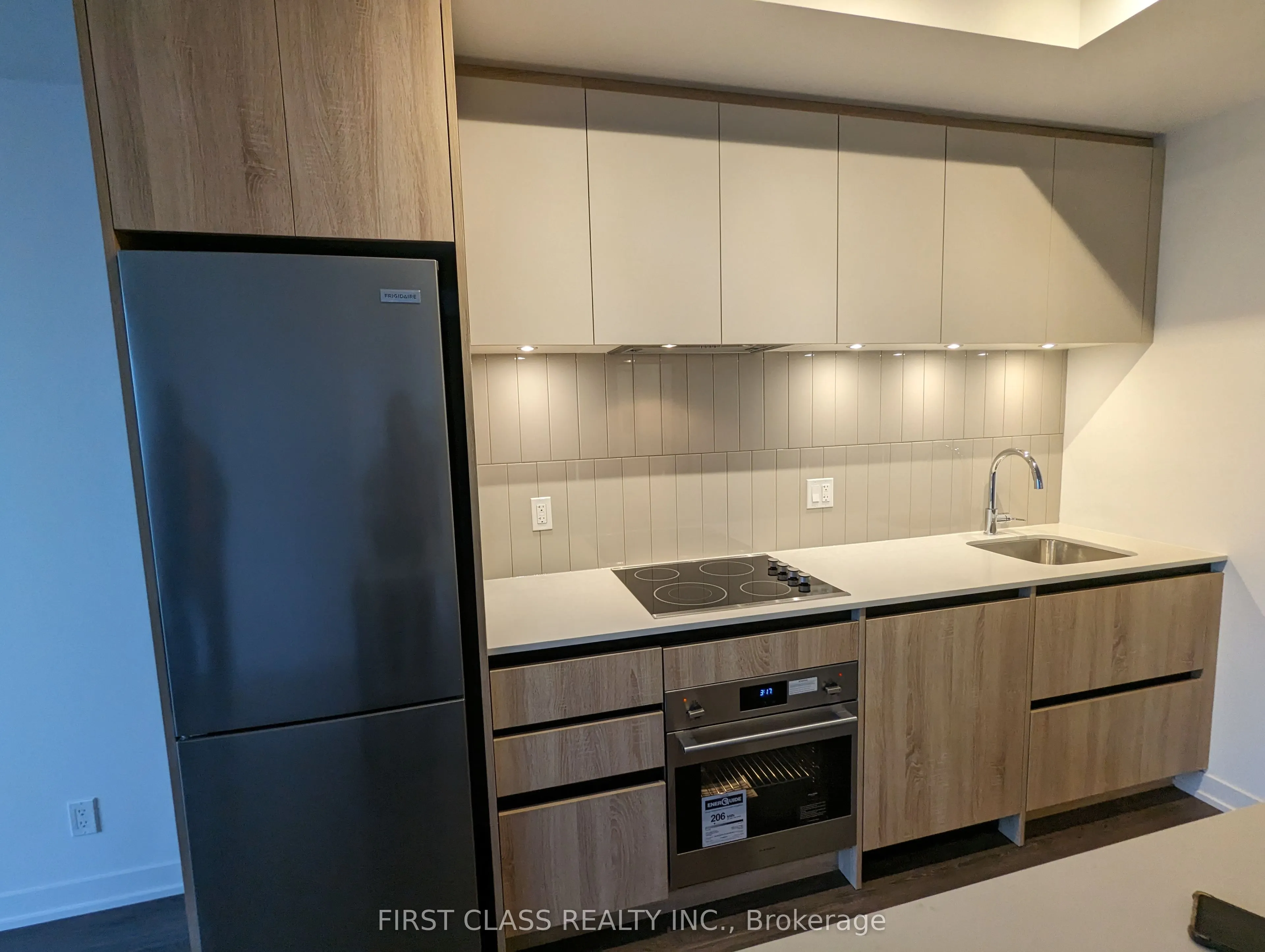 7950 Bathurst Street, #1705