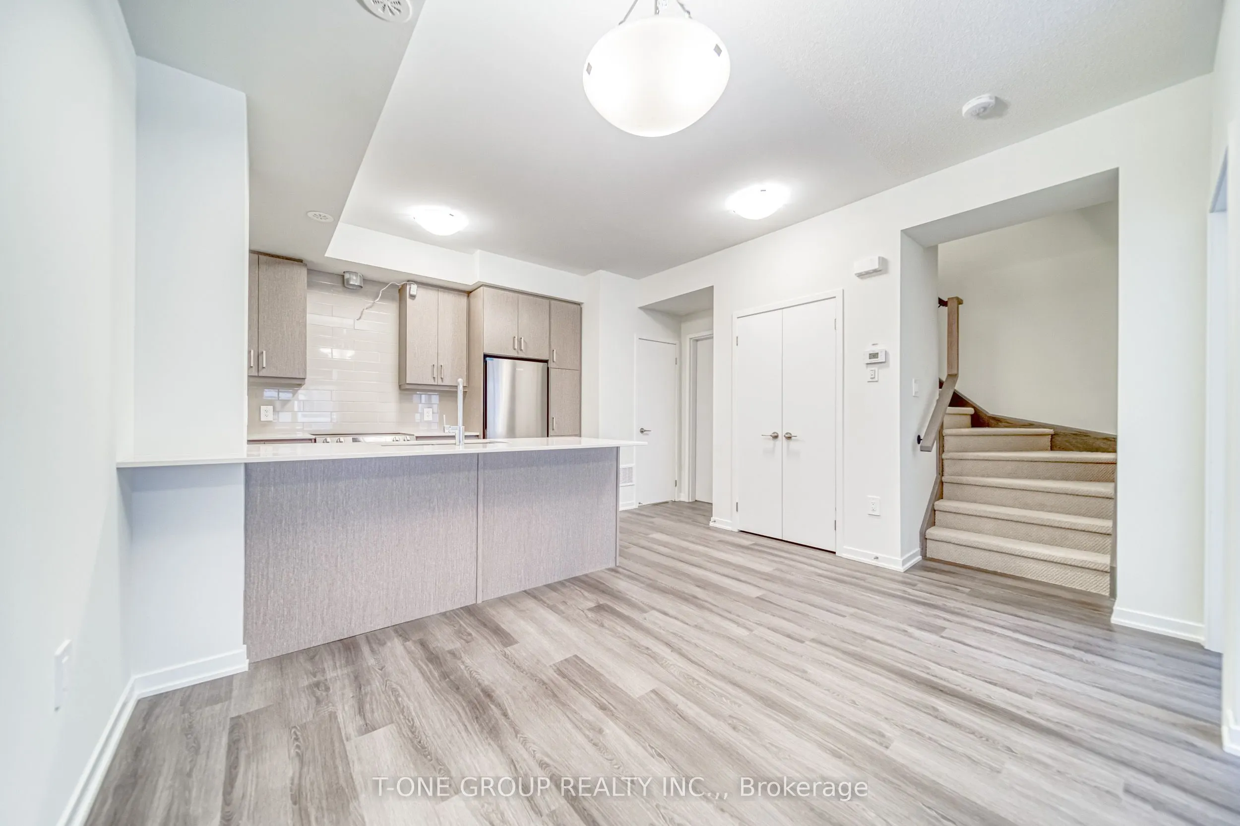 21 Honeycrisp Crescent, #46