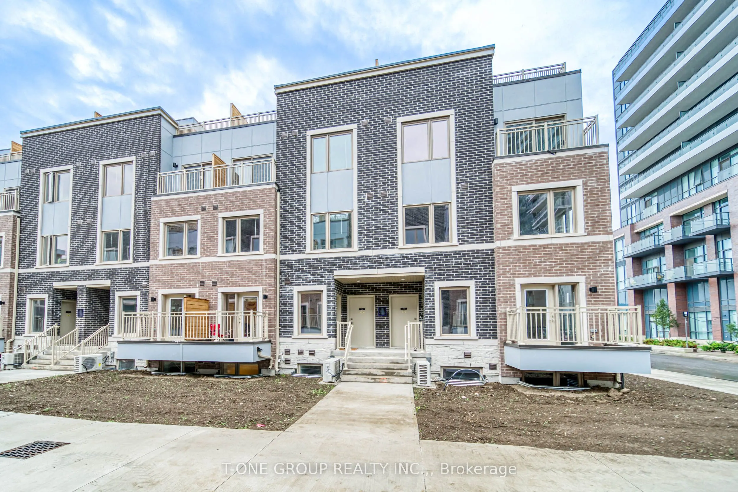 21 Honeycrisp Crescent, #46
