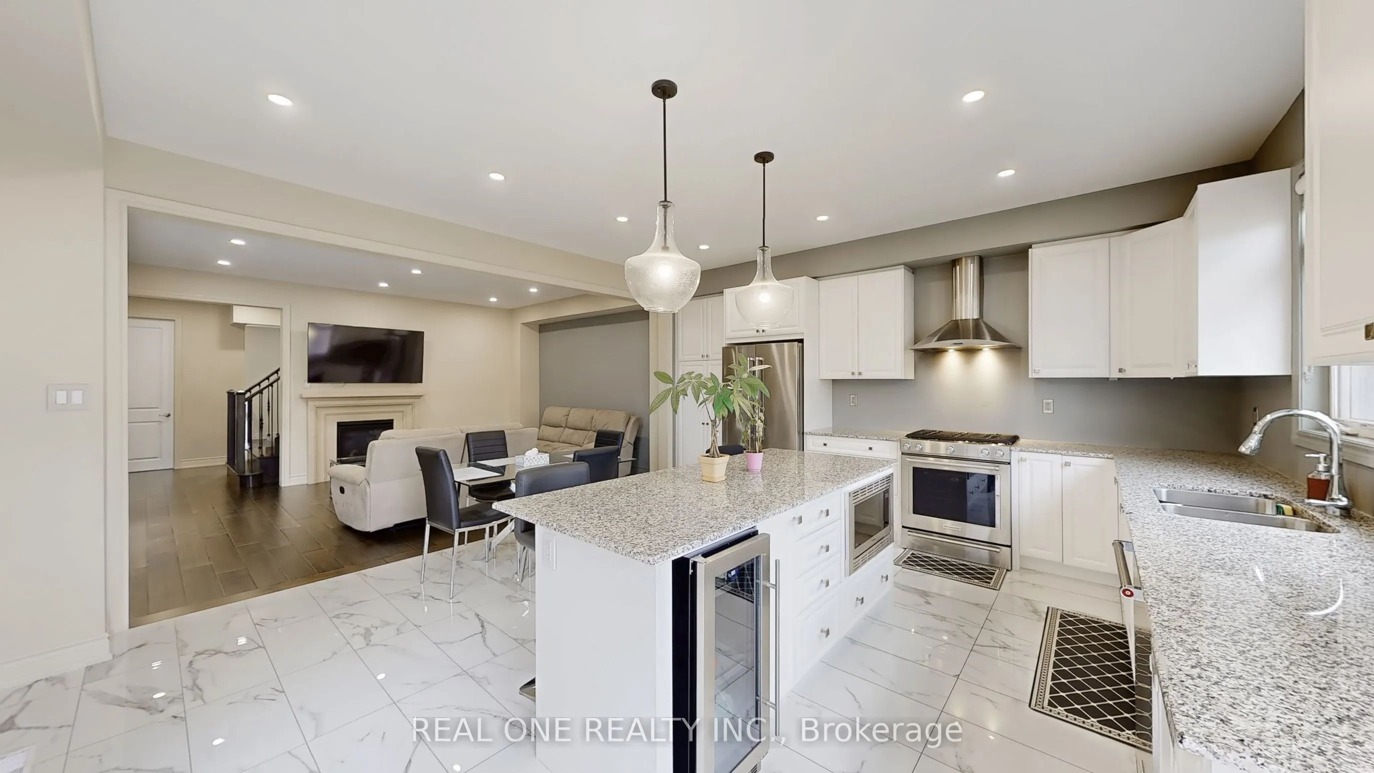 193 Cranbrook Crescent