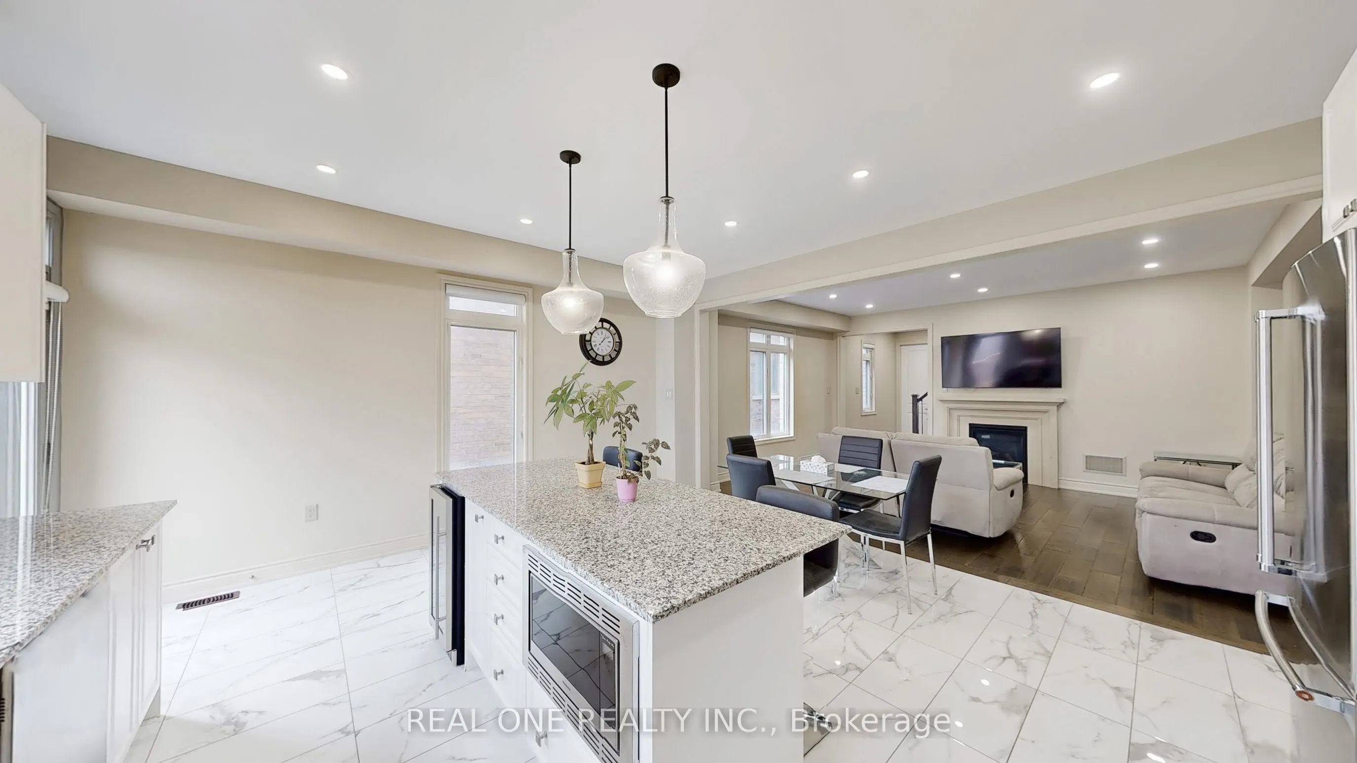 193 Cranbrook Crescent