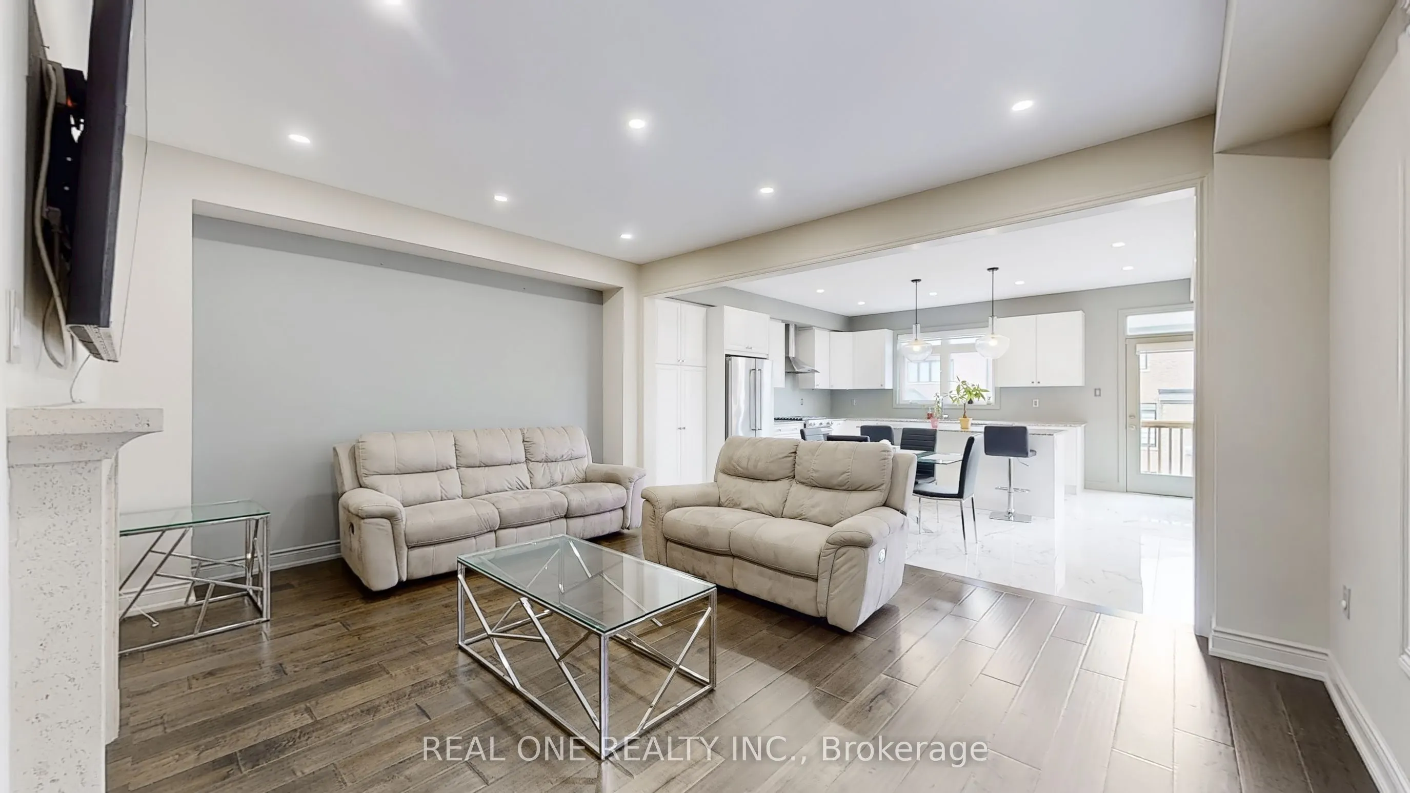 193 Cranbrook Crescent